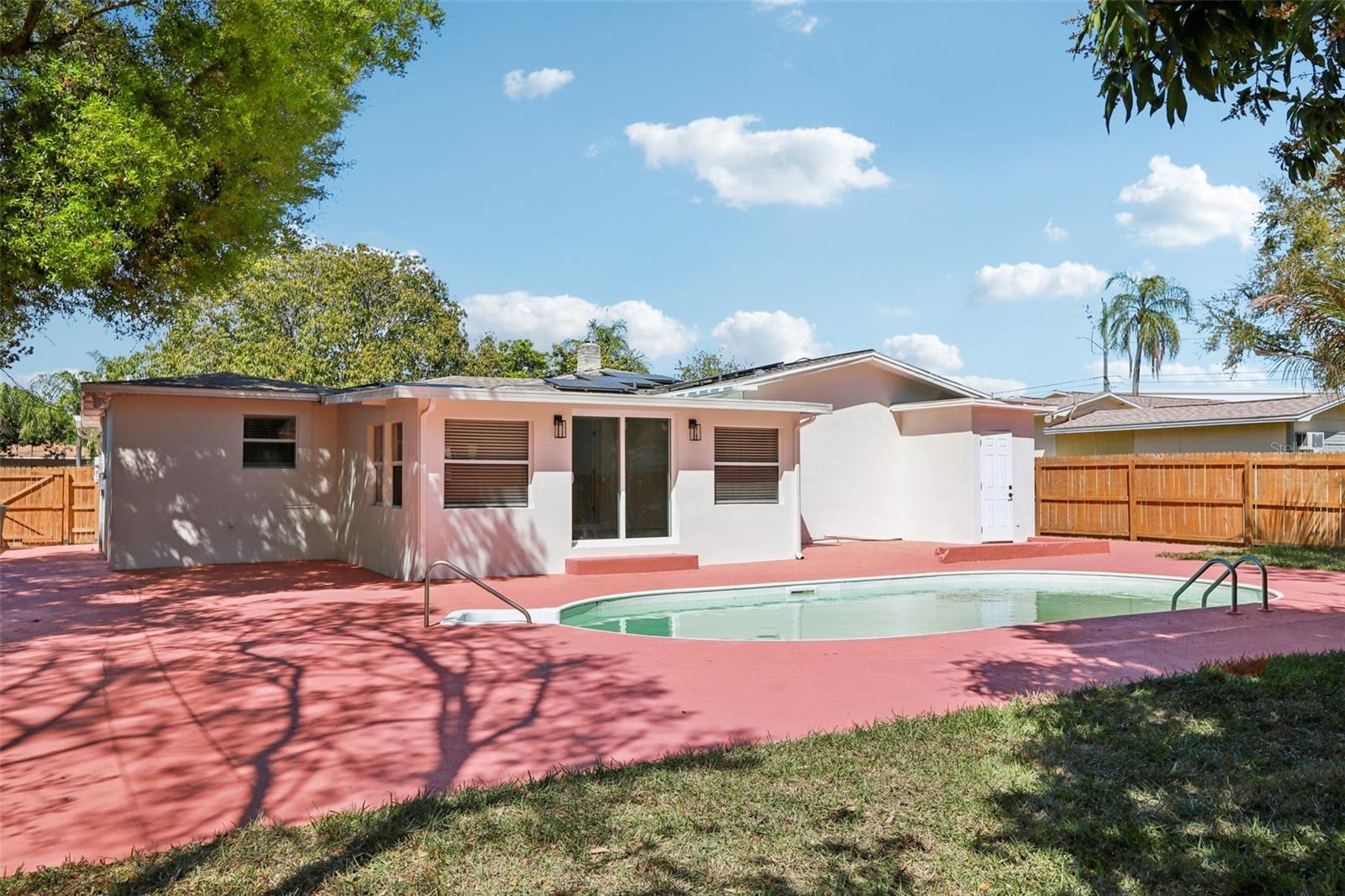 Image 54 of 73 For 5010 8th Ave N