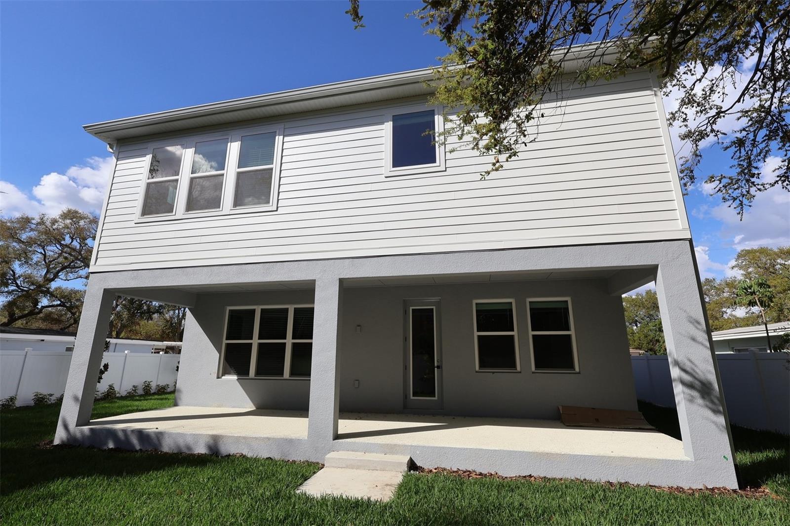 Image 8 of 8 For 2916 Ellis Drive