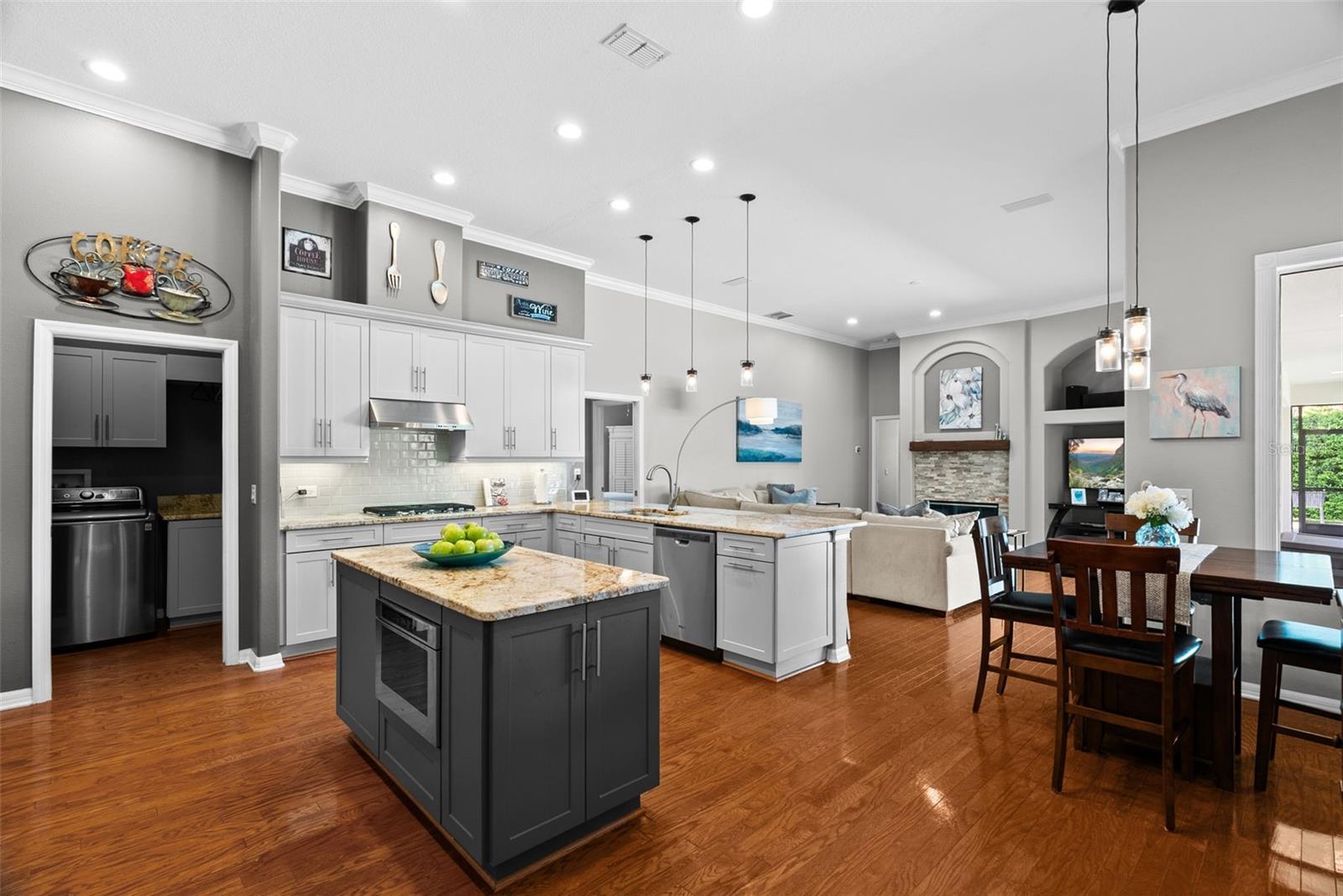 Image 12 of 94 For 21300 Sky Vista Drive