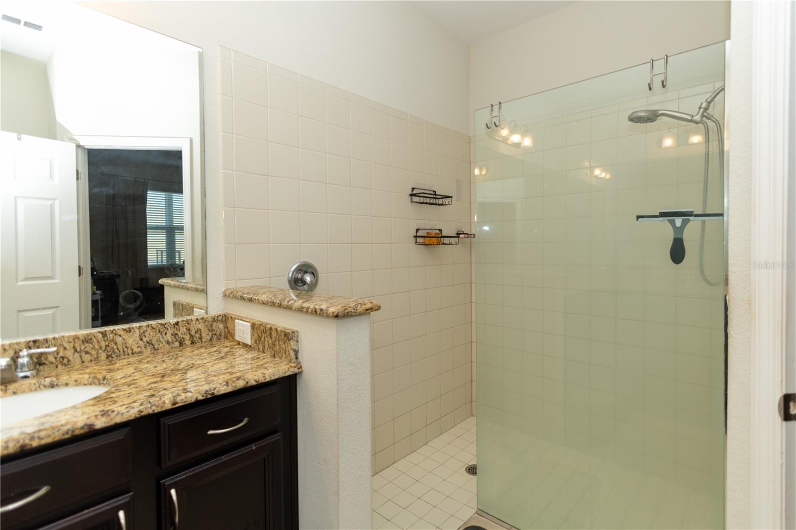 Image 26 of 30 For 2990 Boating Boulevard