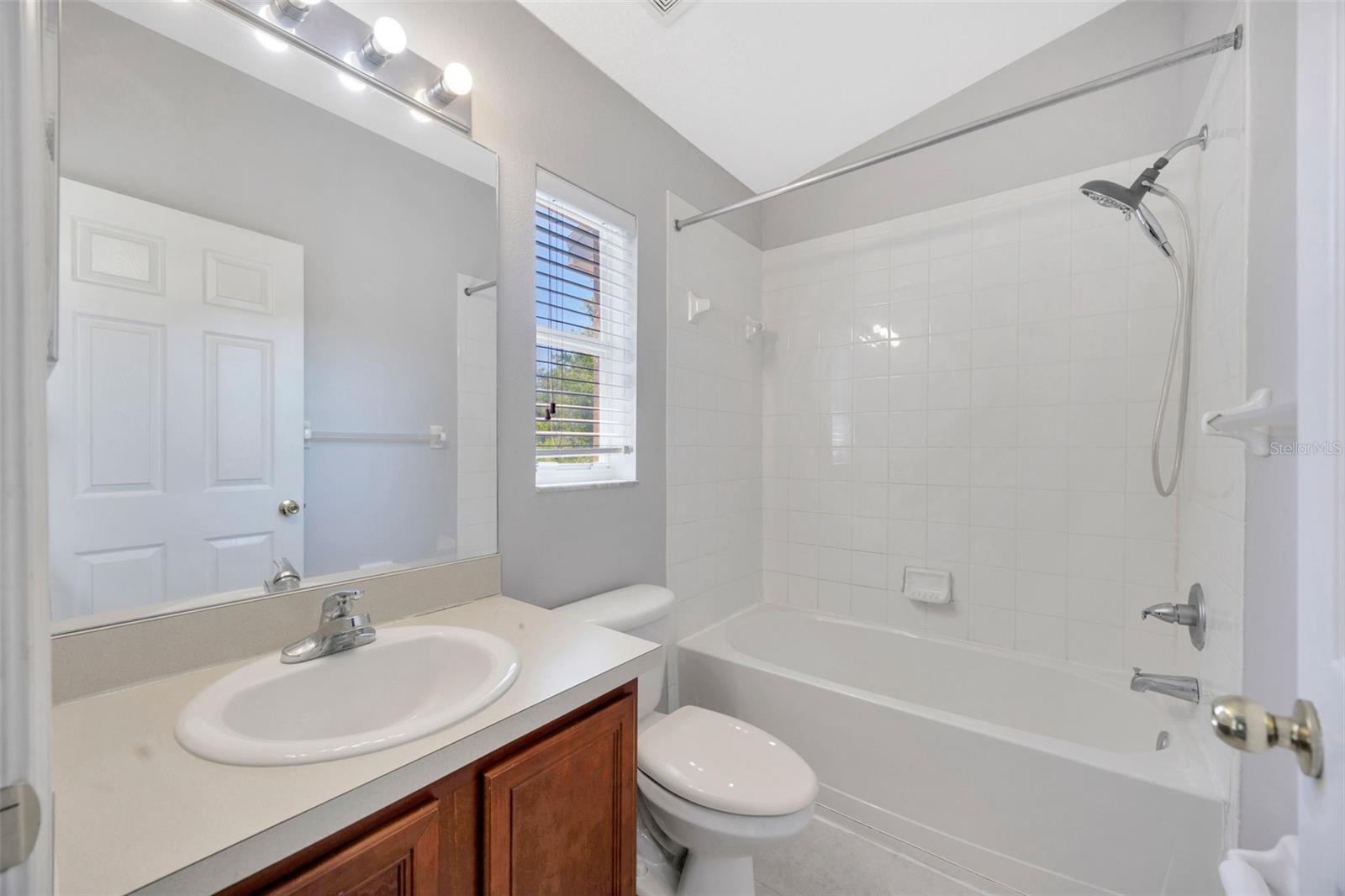 Image 20 of 22 For 6106 Olivedale Drive