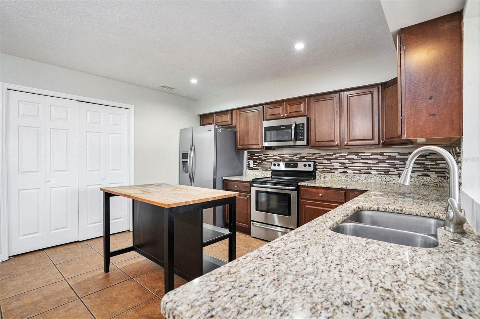 Image 10 of 34 For 14112 Winslow Place