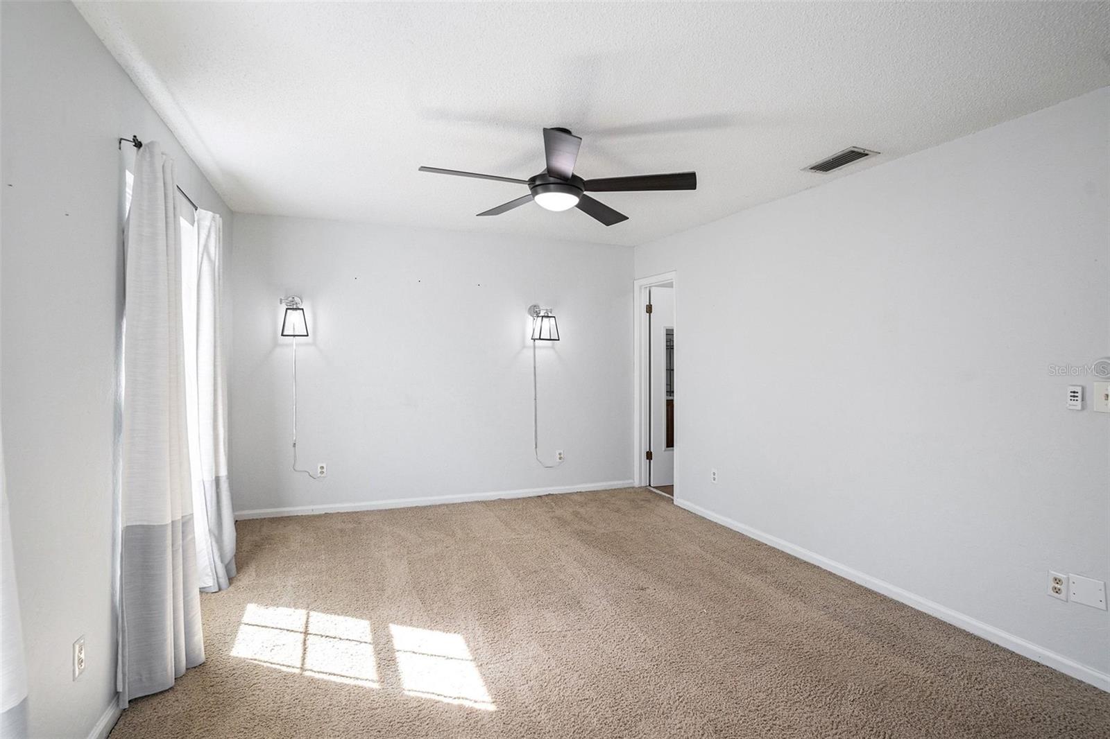 Image 21 of 34 For 14112 Winslow Place