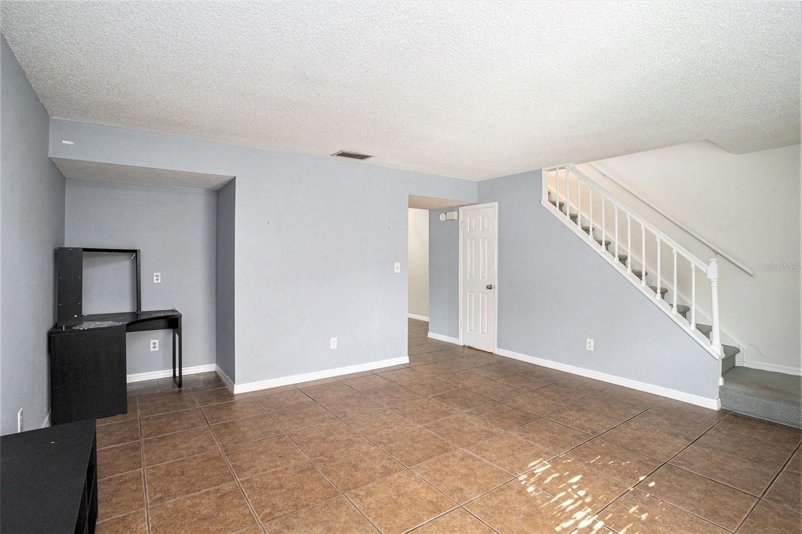 Image 7 of 34 For 14112 Winslow Place