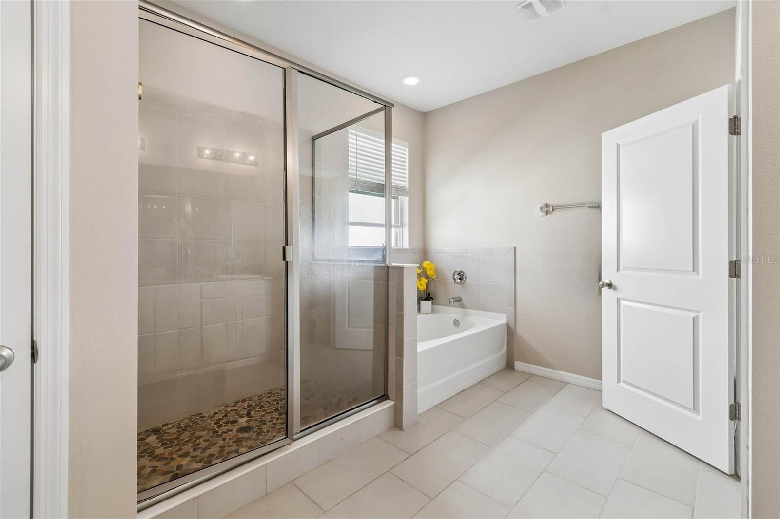 Image 37 of 59 For 2959 Storybrook Preserve Drive