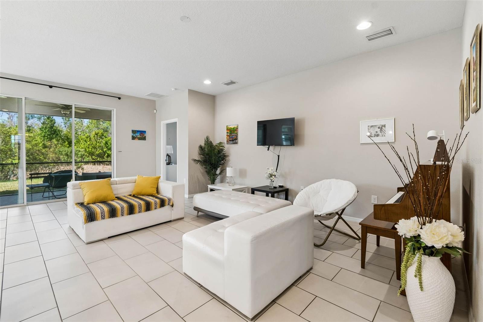 Image 6 of 59 For 2959 Storybrook Preserve Drive