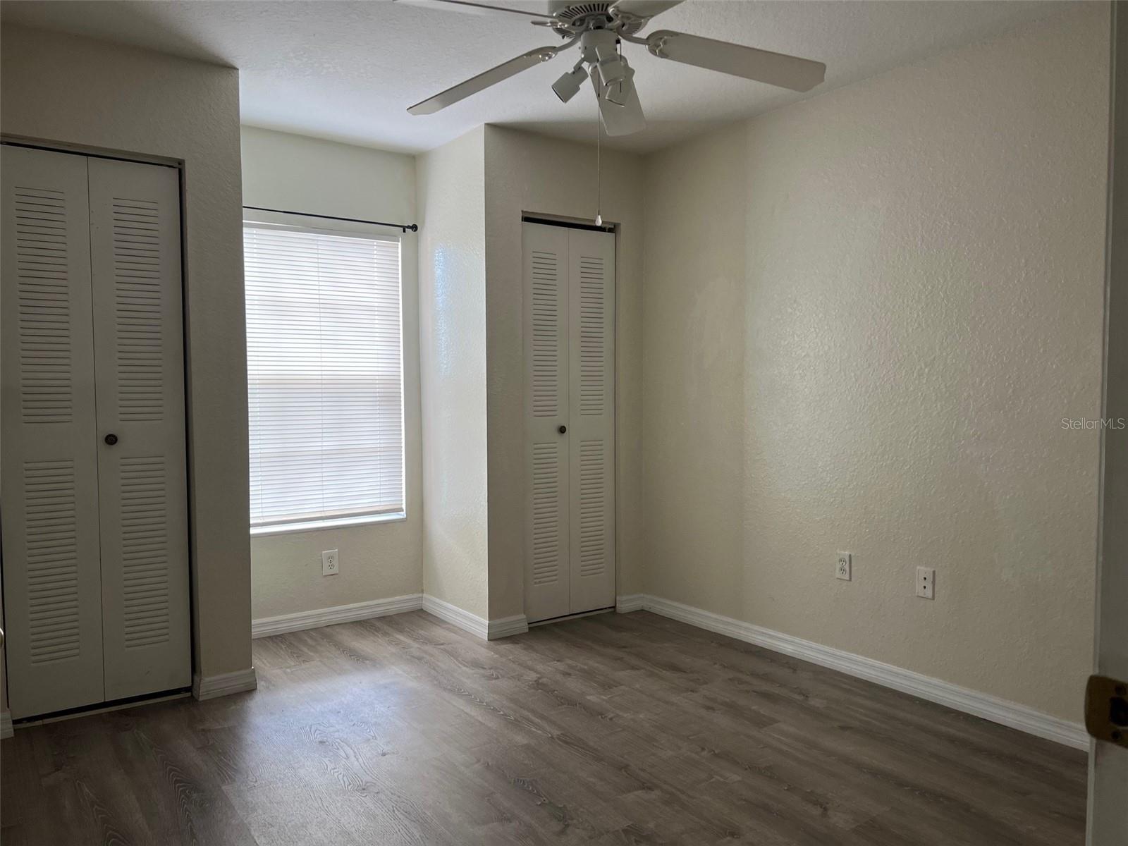 Listing photo id 12 for 9846 Lake Chase Island Way