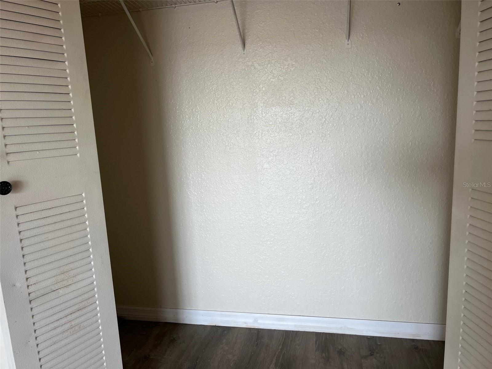 Listing photo id 22 for 9846 Lake Chase Island Way