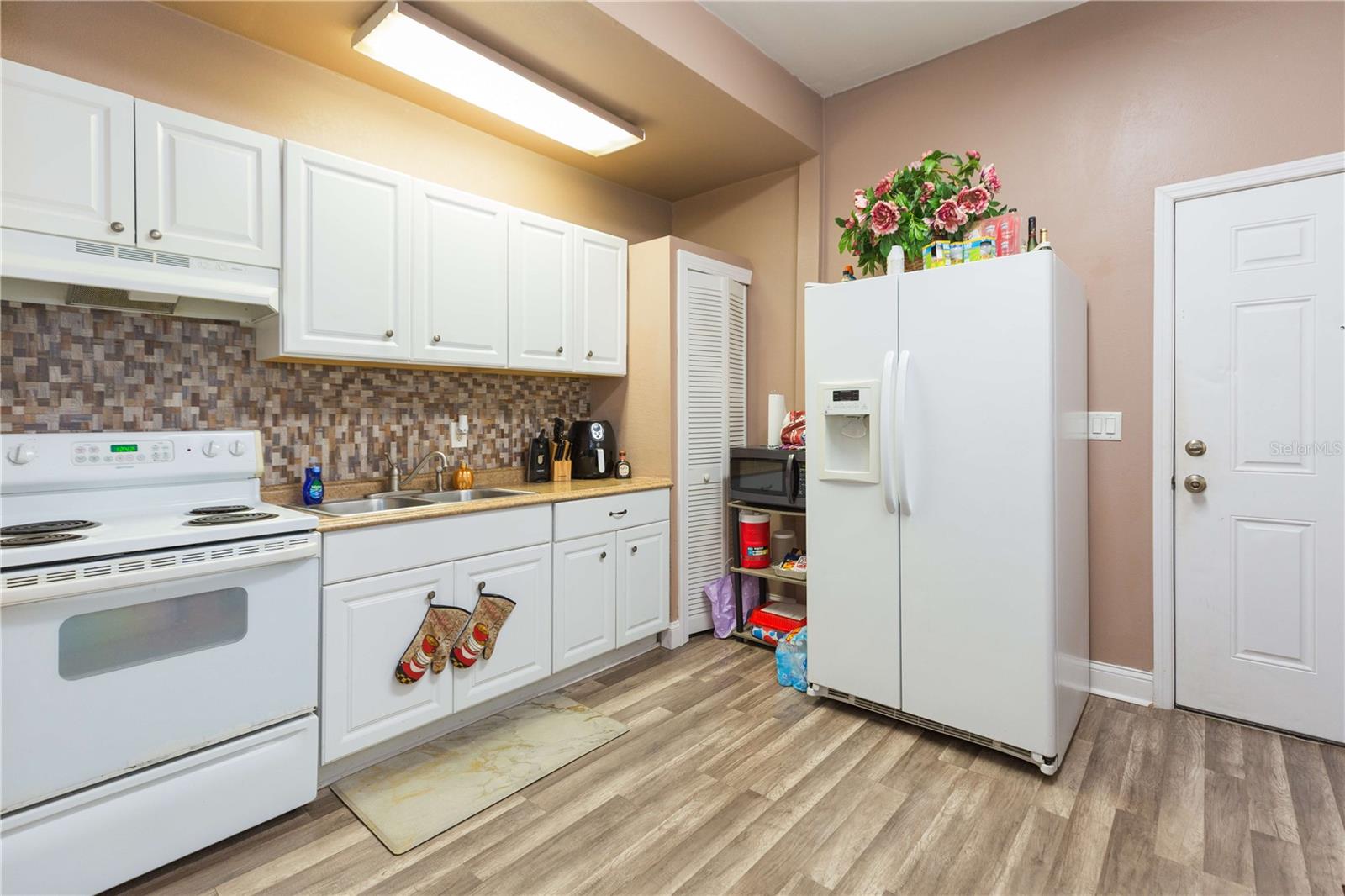 Image 13 of 36 For 2322 Cherry Street