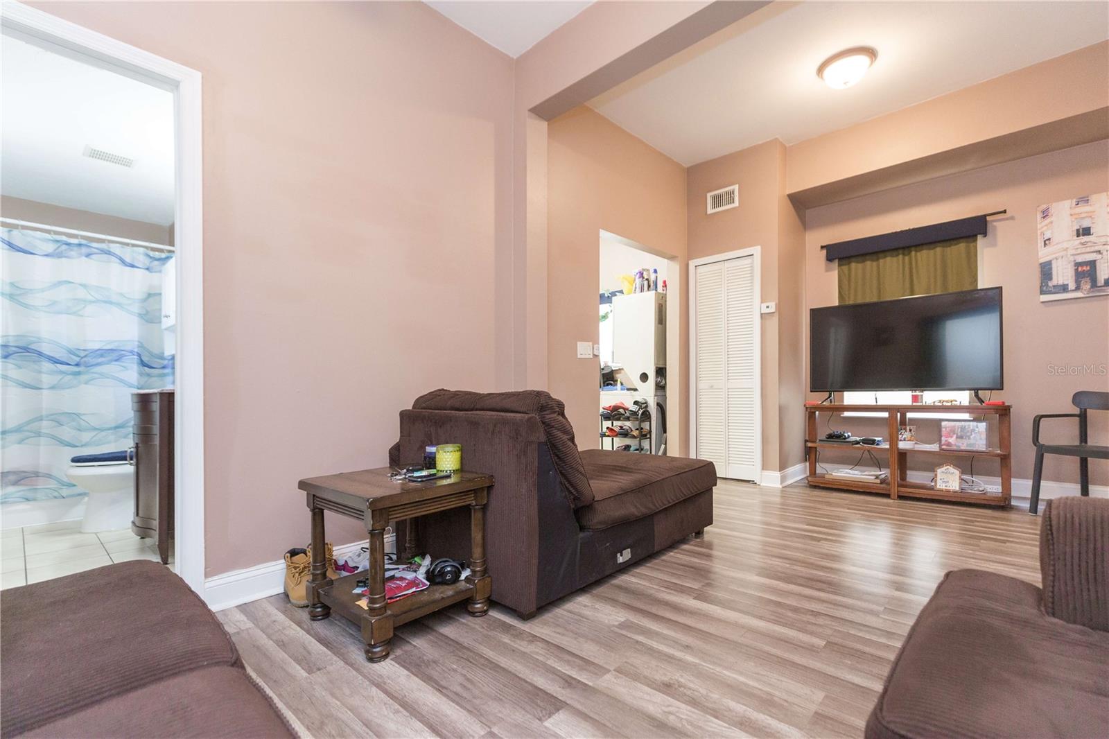 Image 16 of 36 For 2322 Cherry Street