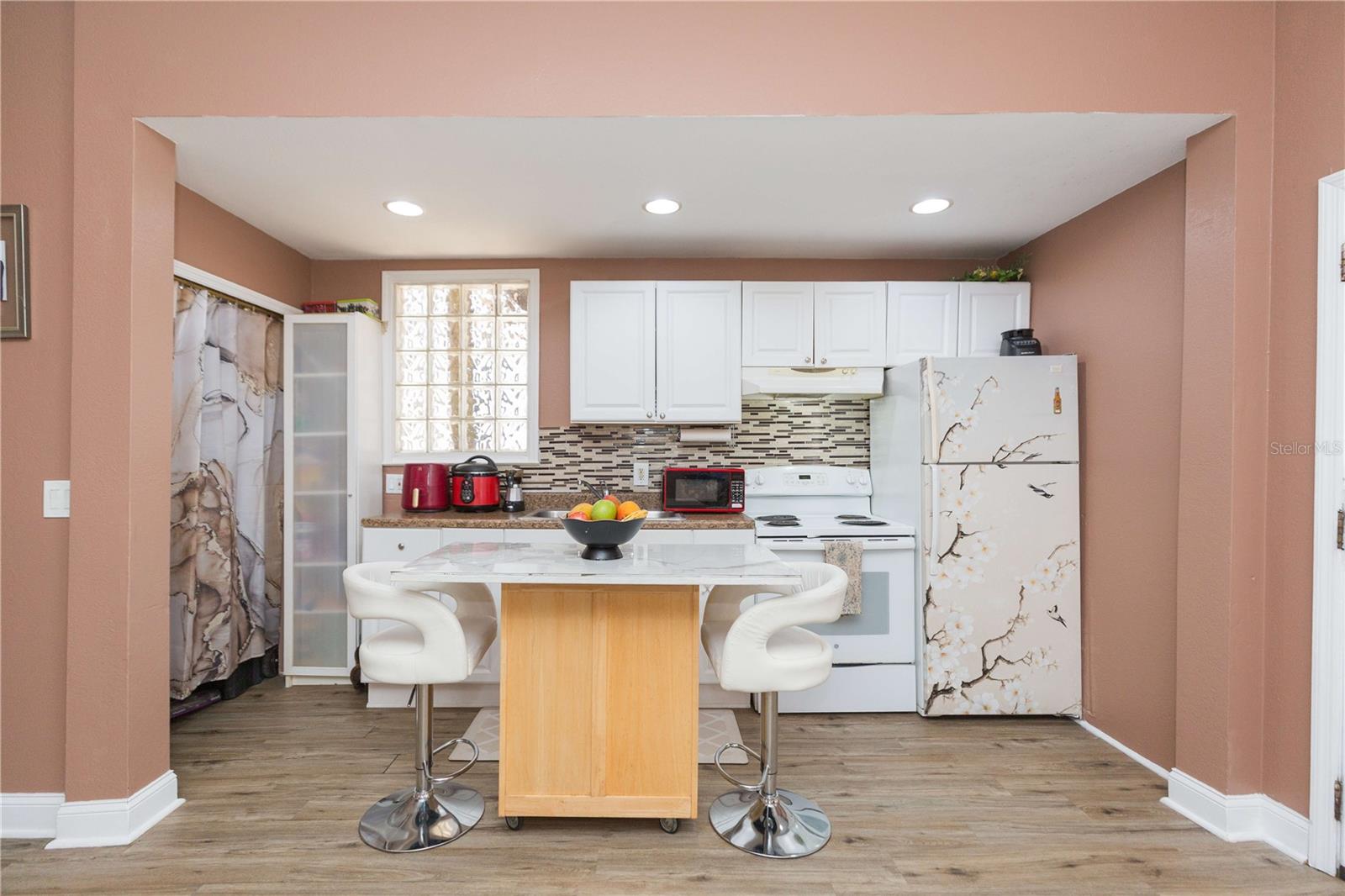 Image 5 of 36 For 2322 Cherry Street