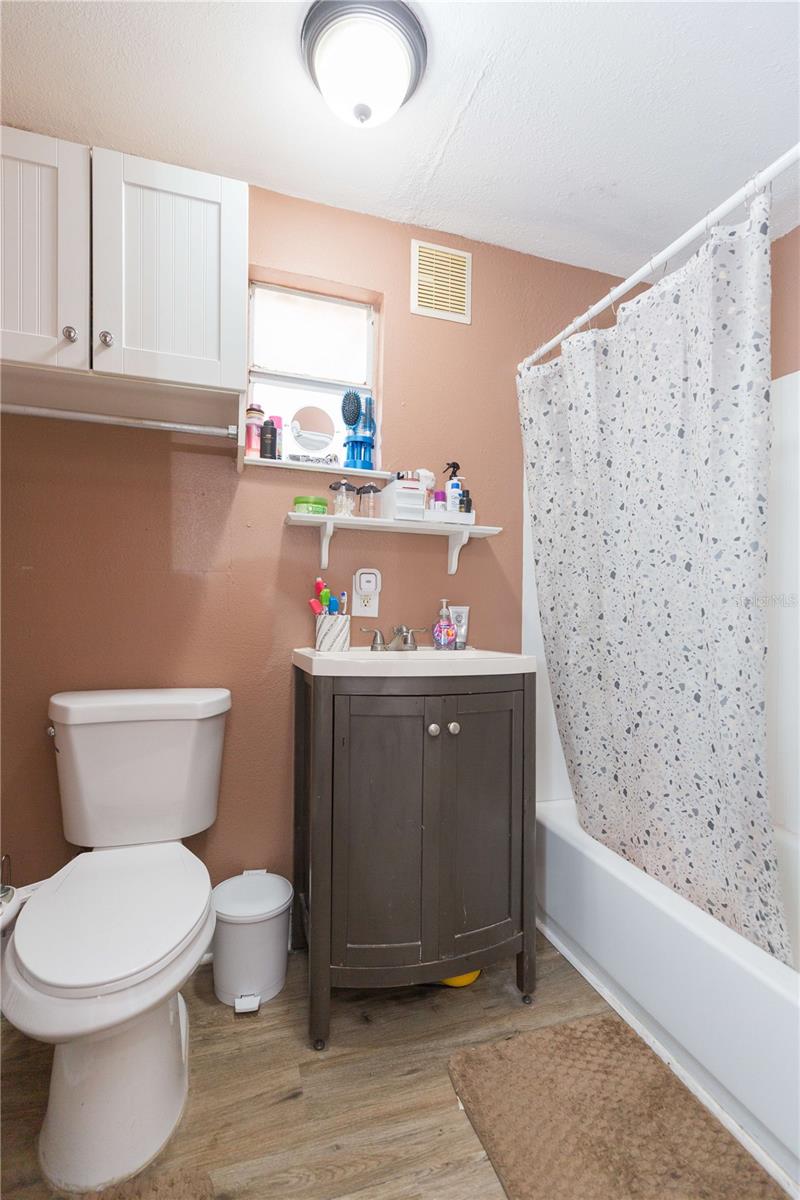 Image 9 of 36 For 2322 Cherry Street