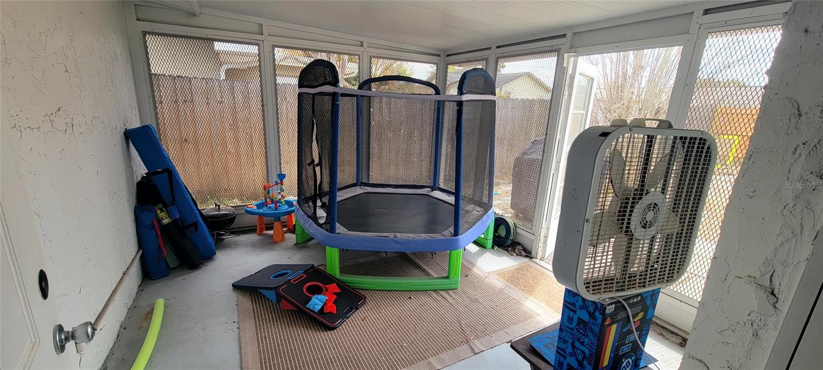 Image 22 of 28 For 1705 Ironwood Court E