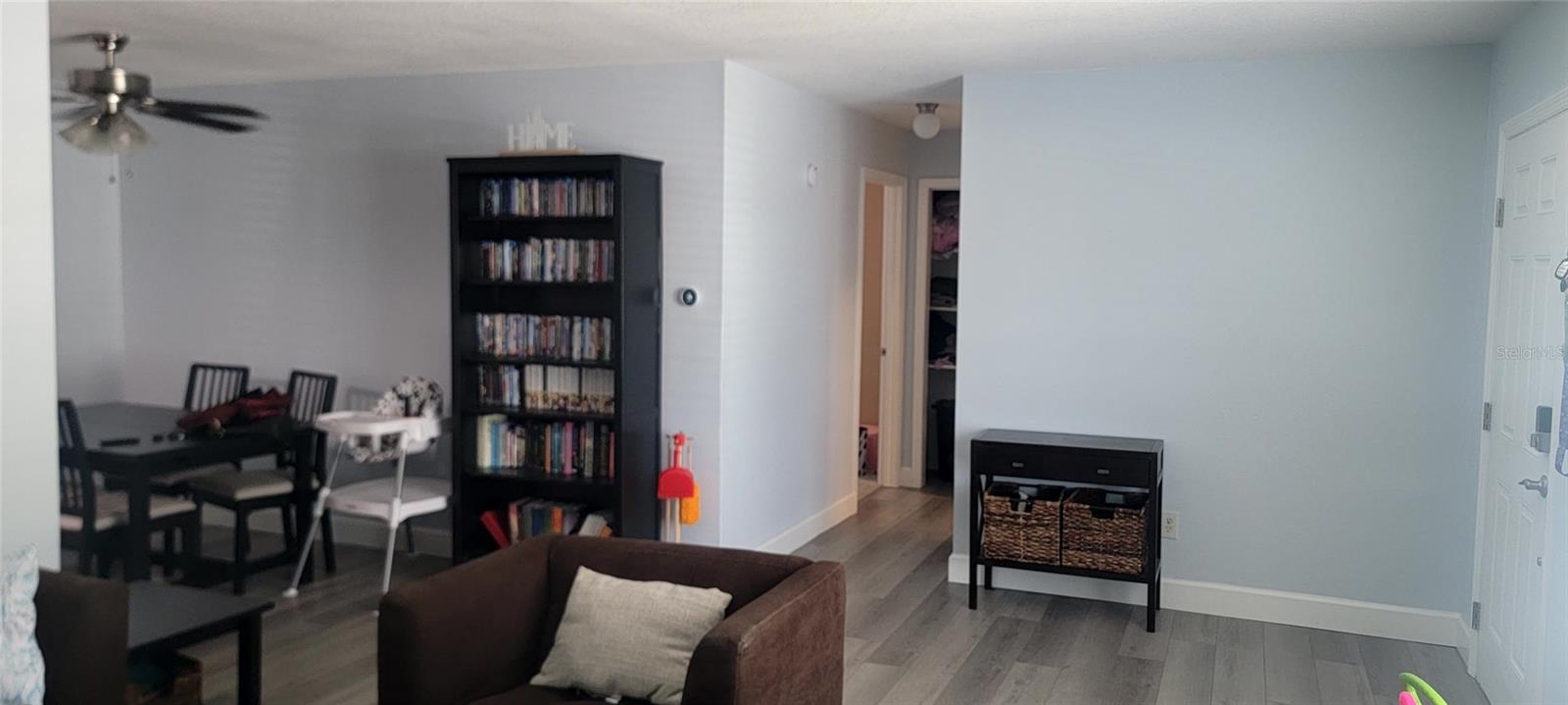 Image 9 of 28 For 1705 Ironwood Court E