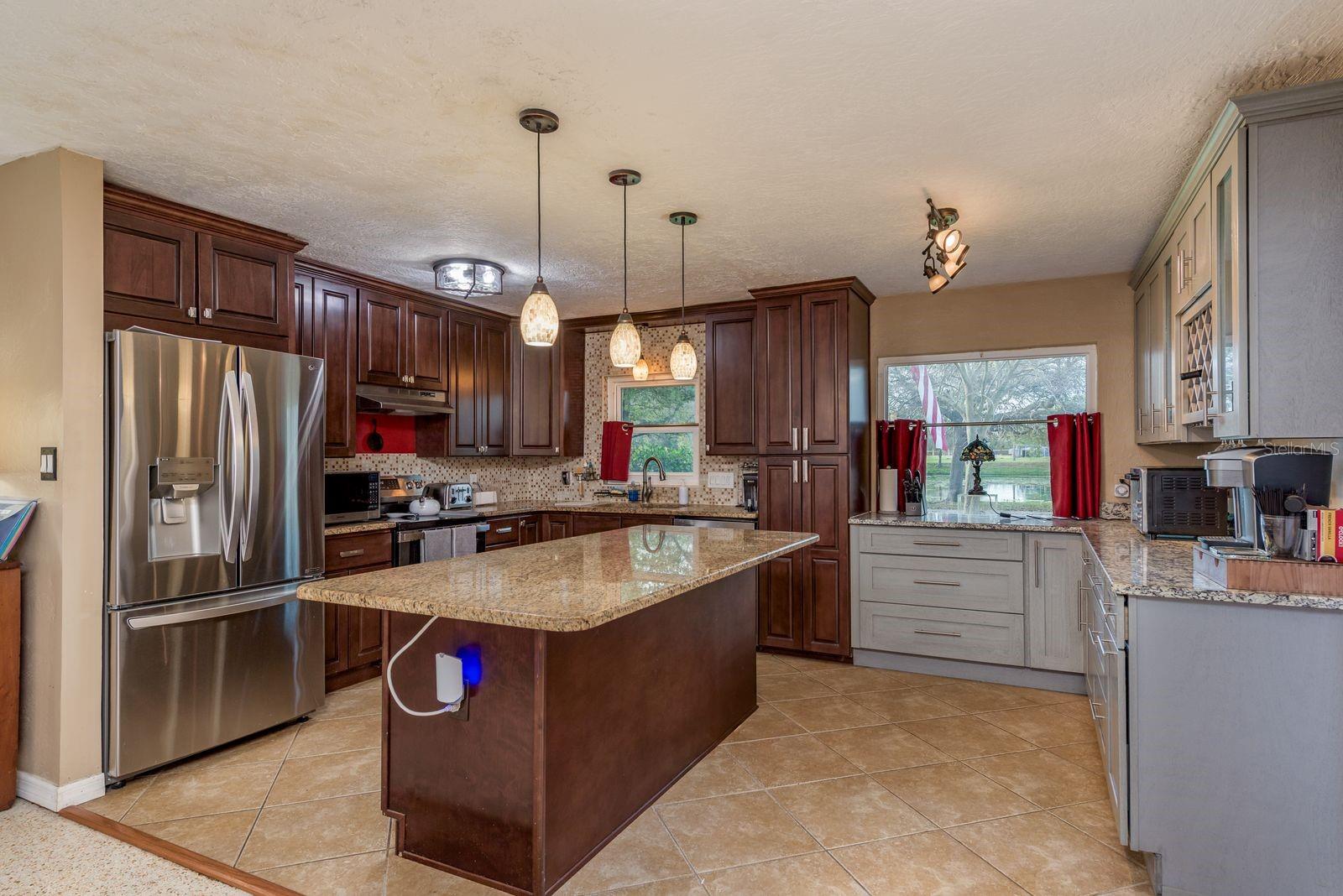 Image 10 of 50 For 6377 13th Avenue N