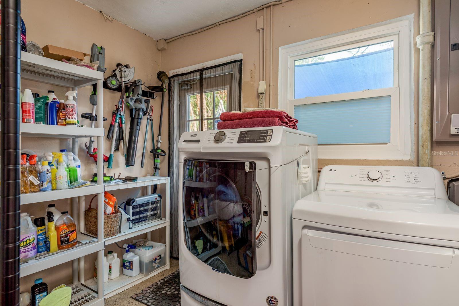 Image 18 of 50 For 6377 13th Avenue N