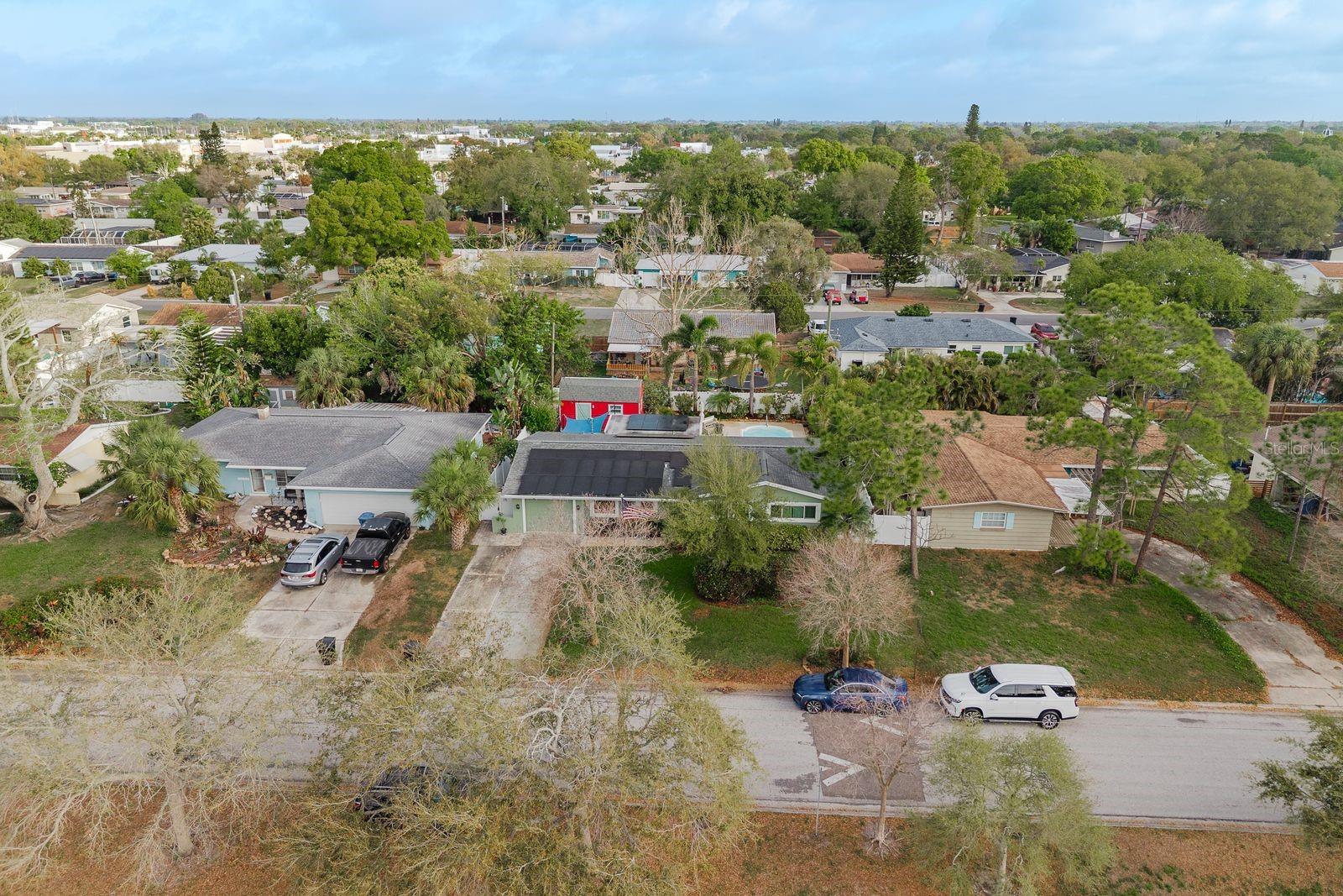 Image 39 of 50 For 6377 13th Avenue N