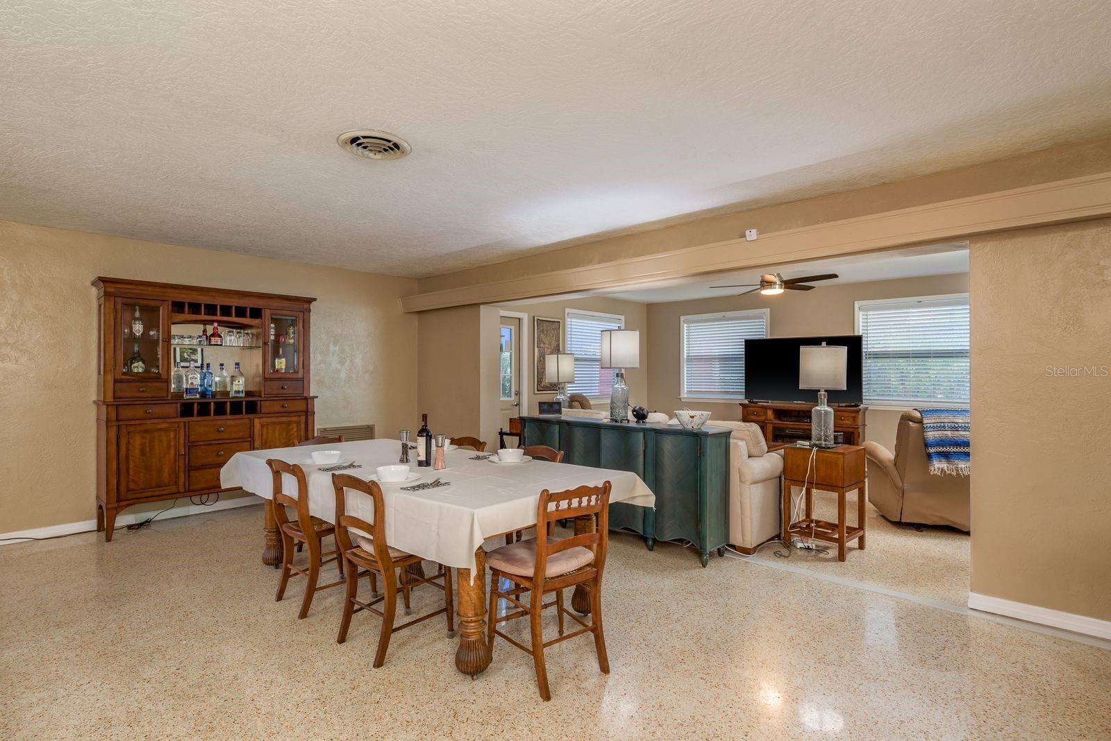 Image 6 of 50 For 6377 13th Avenue N