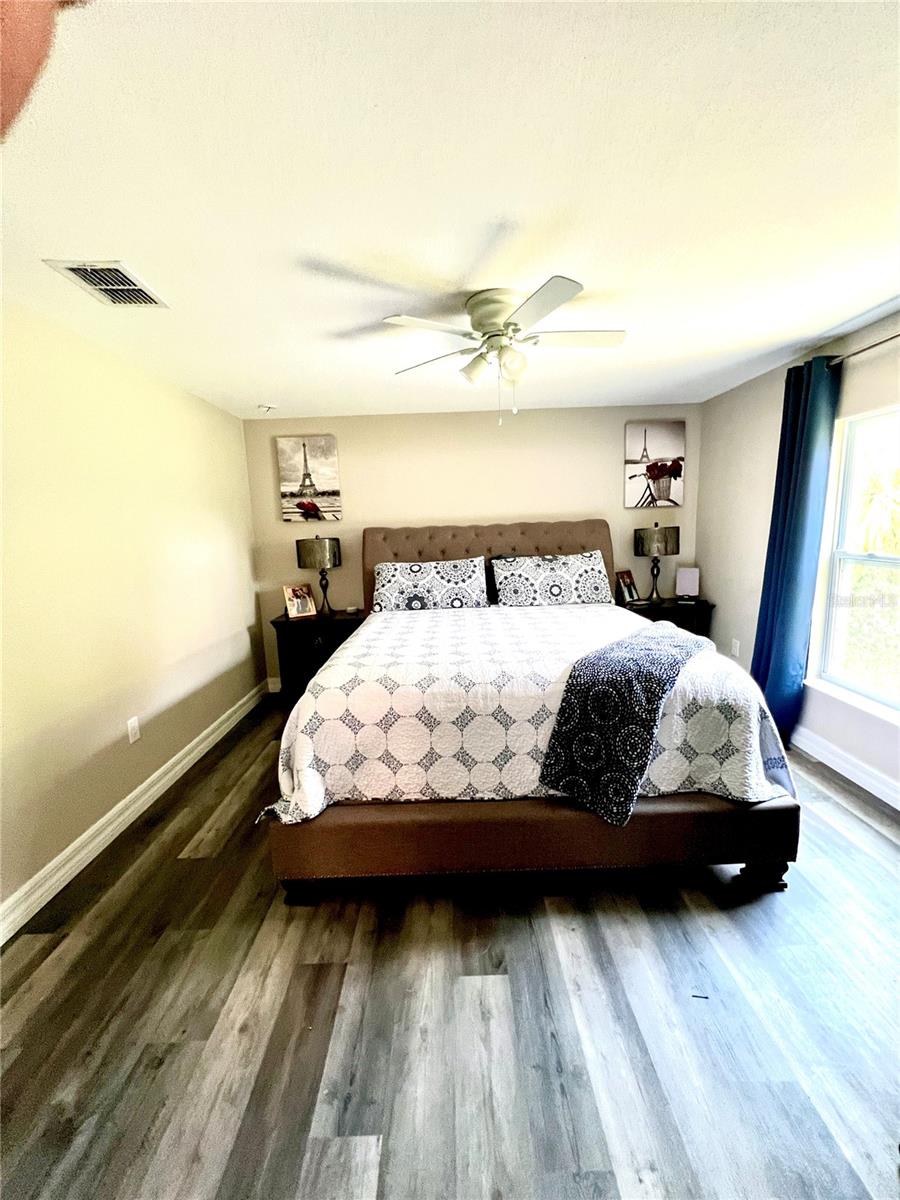 Image 12 of 18 For 705 Gilmore Avenue