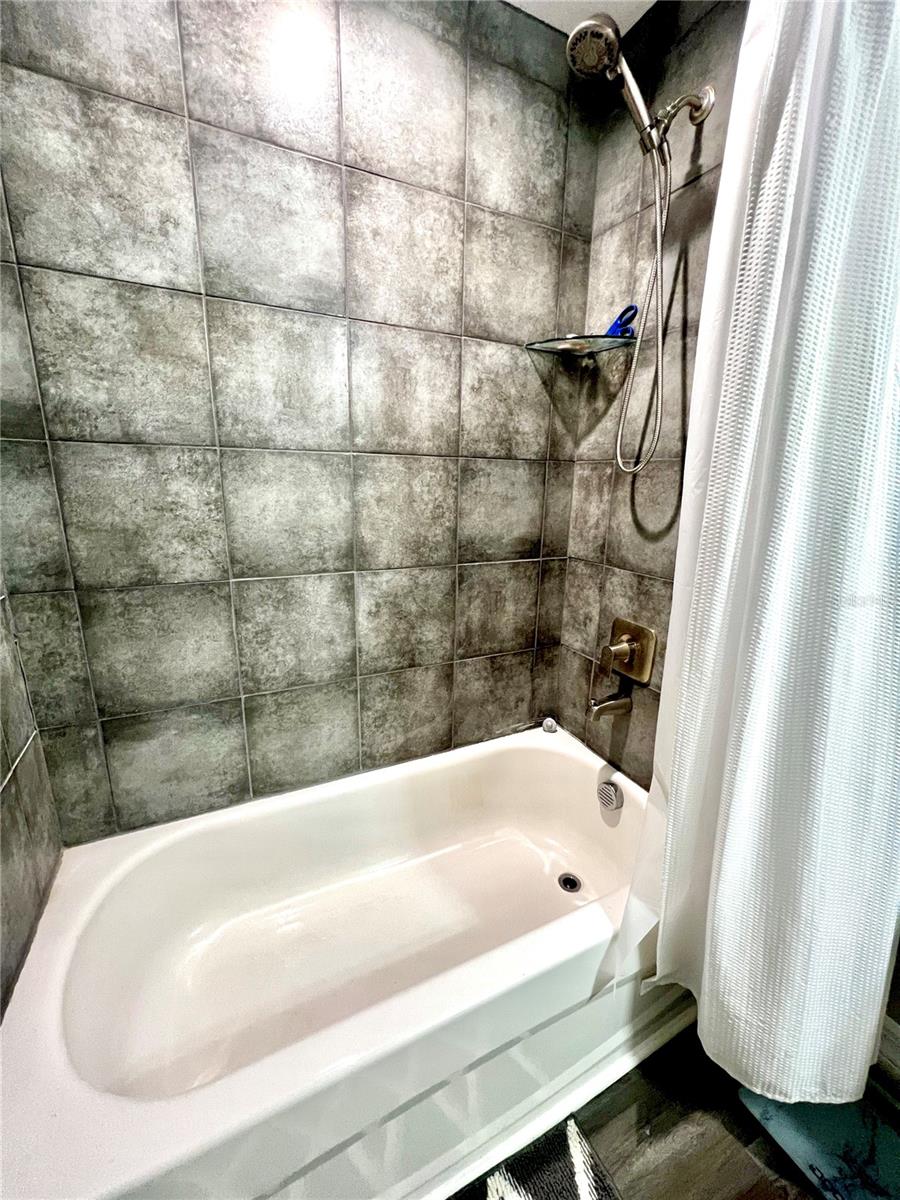 Image 13 of 18 For 705 Gilmore Avenue