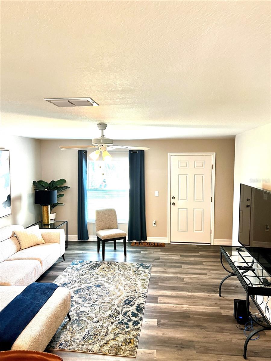 Image 6 of 18 For 705 Gilmore Avenue