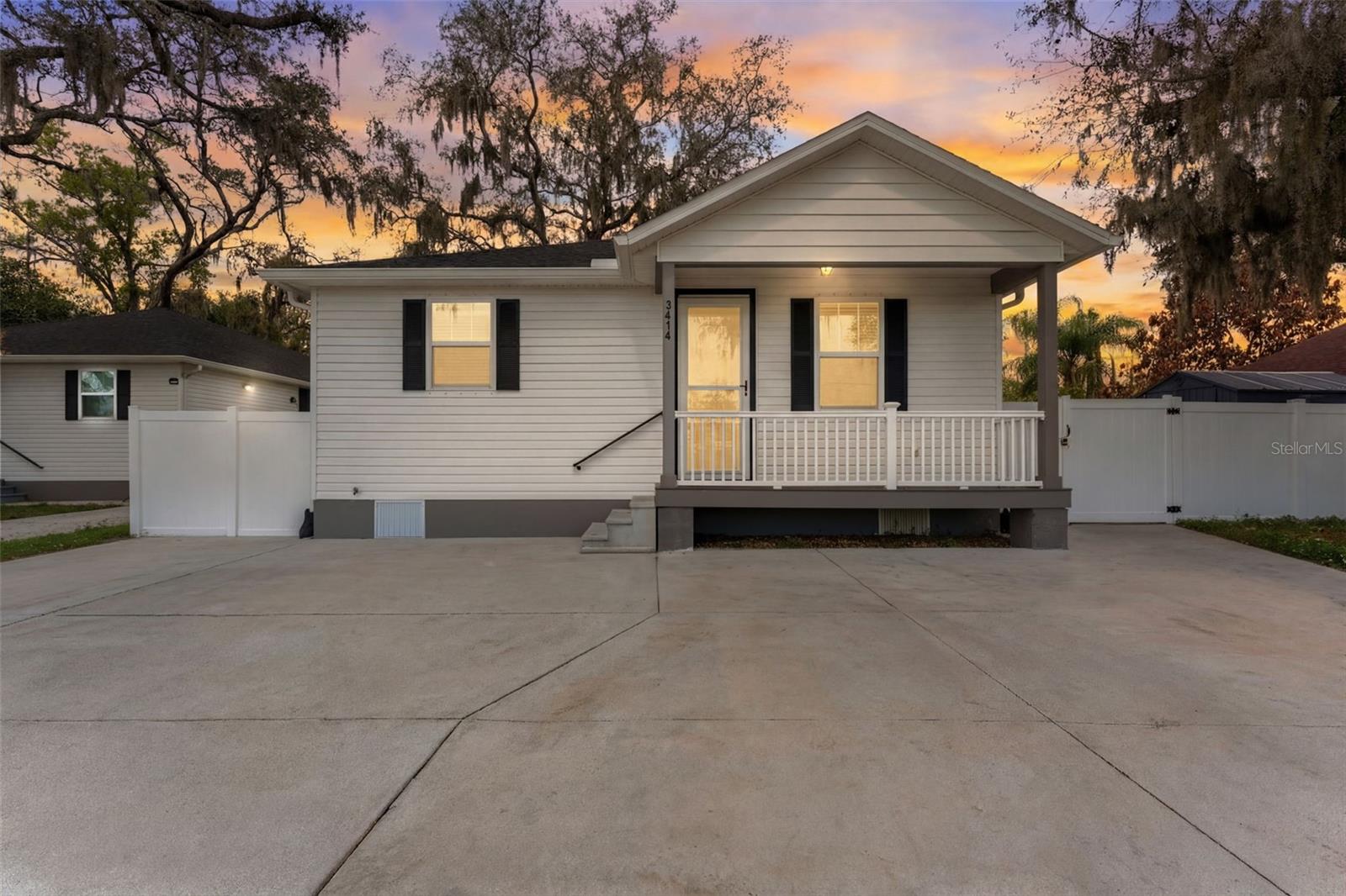 Details for 3414 Riverview Drive, TAMPA, FL 33604