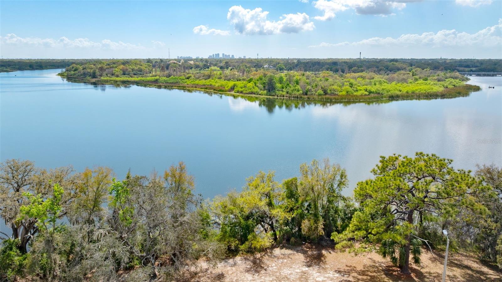 Image 20 of 49 For 3414 Riverview Drive