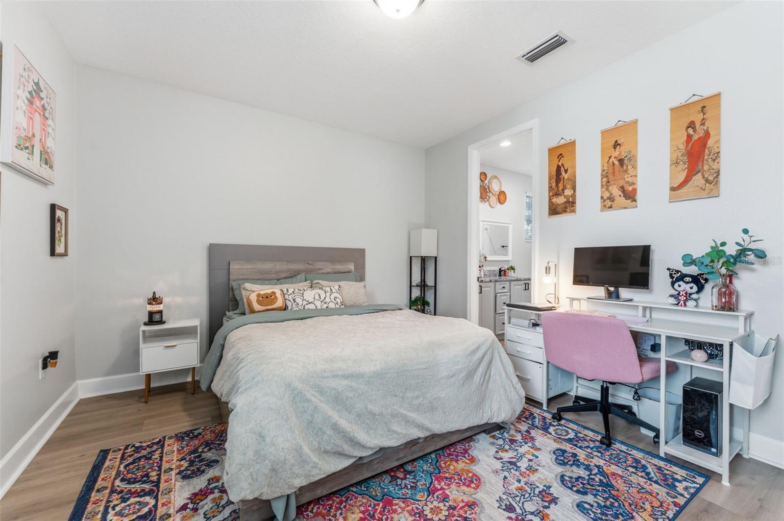 Image 38 of 49 For 3414 Riverview Drive