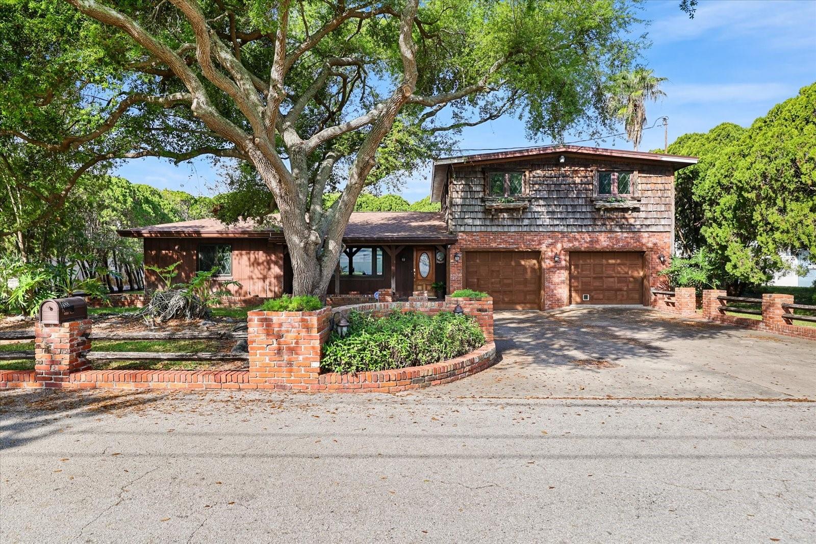 Details for 1488 Laconia Drive E, CLEARWATER, FL 33764