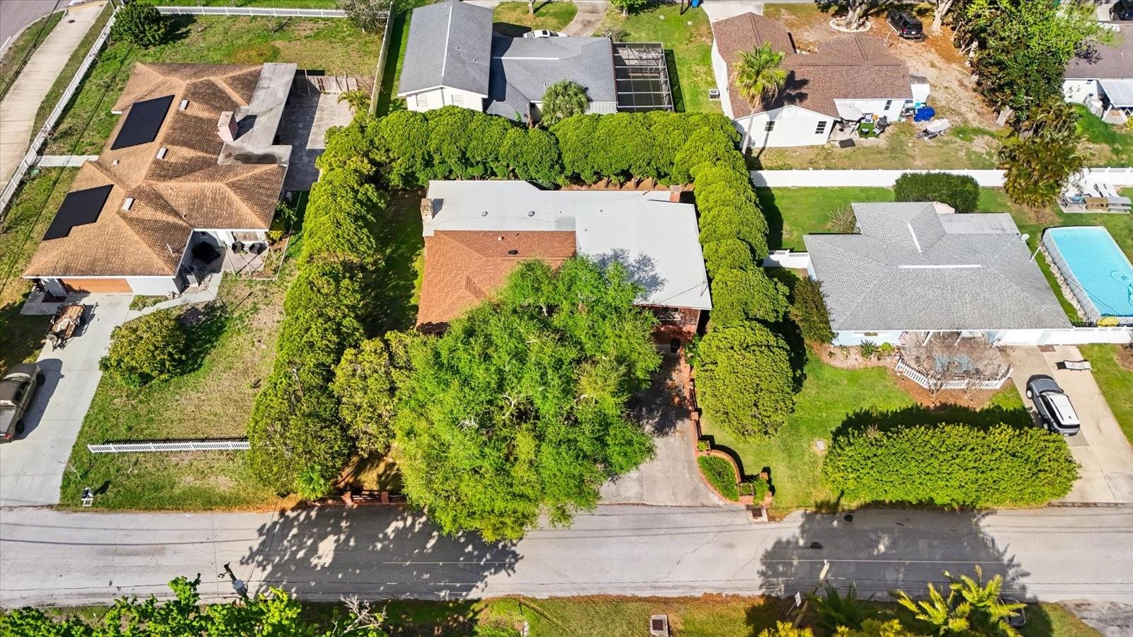 Image 40 of 43 For 1488 Laconia Drive E