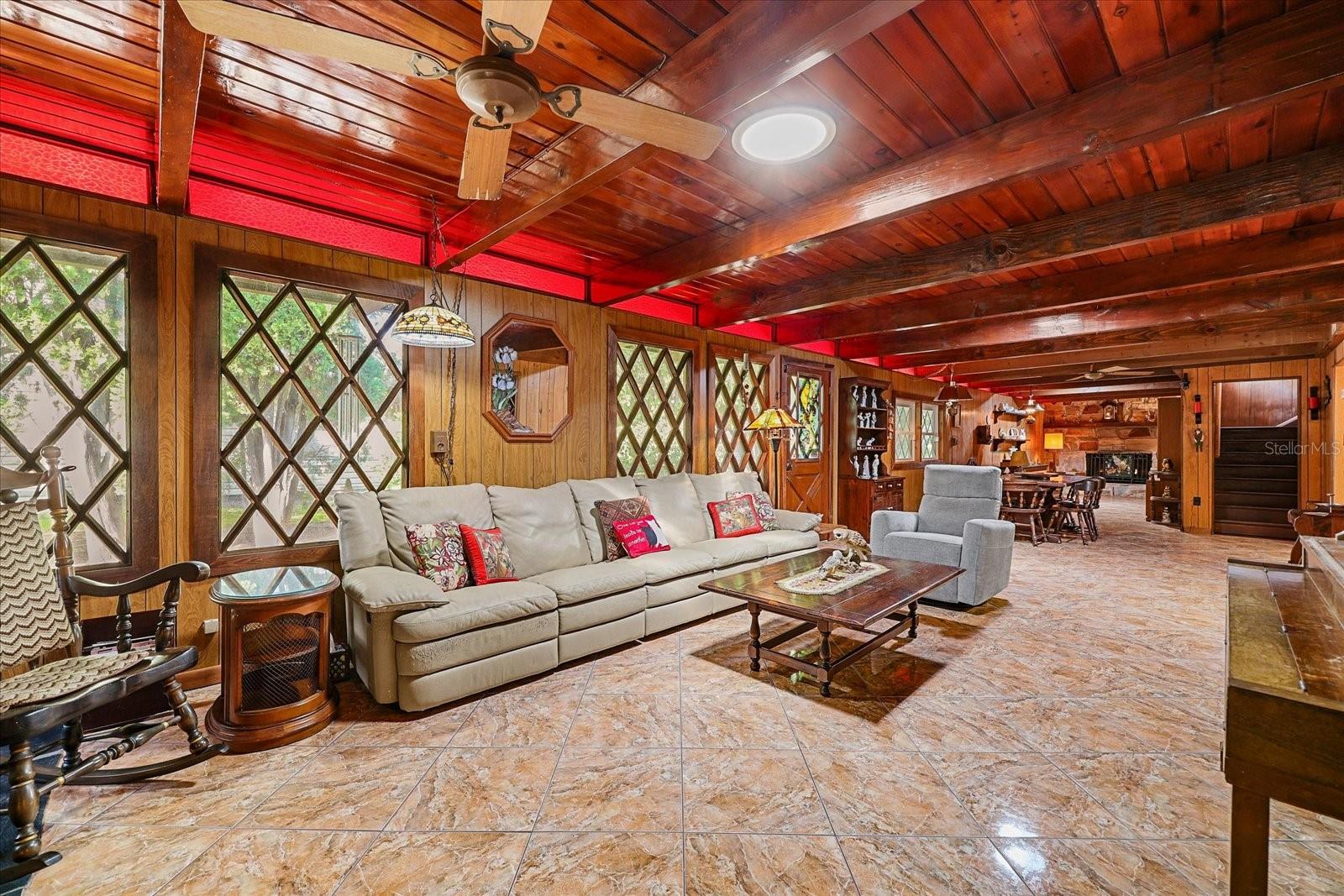 Image 6 of 43 For 1488 Laconia Drive E