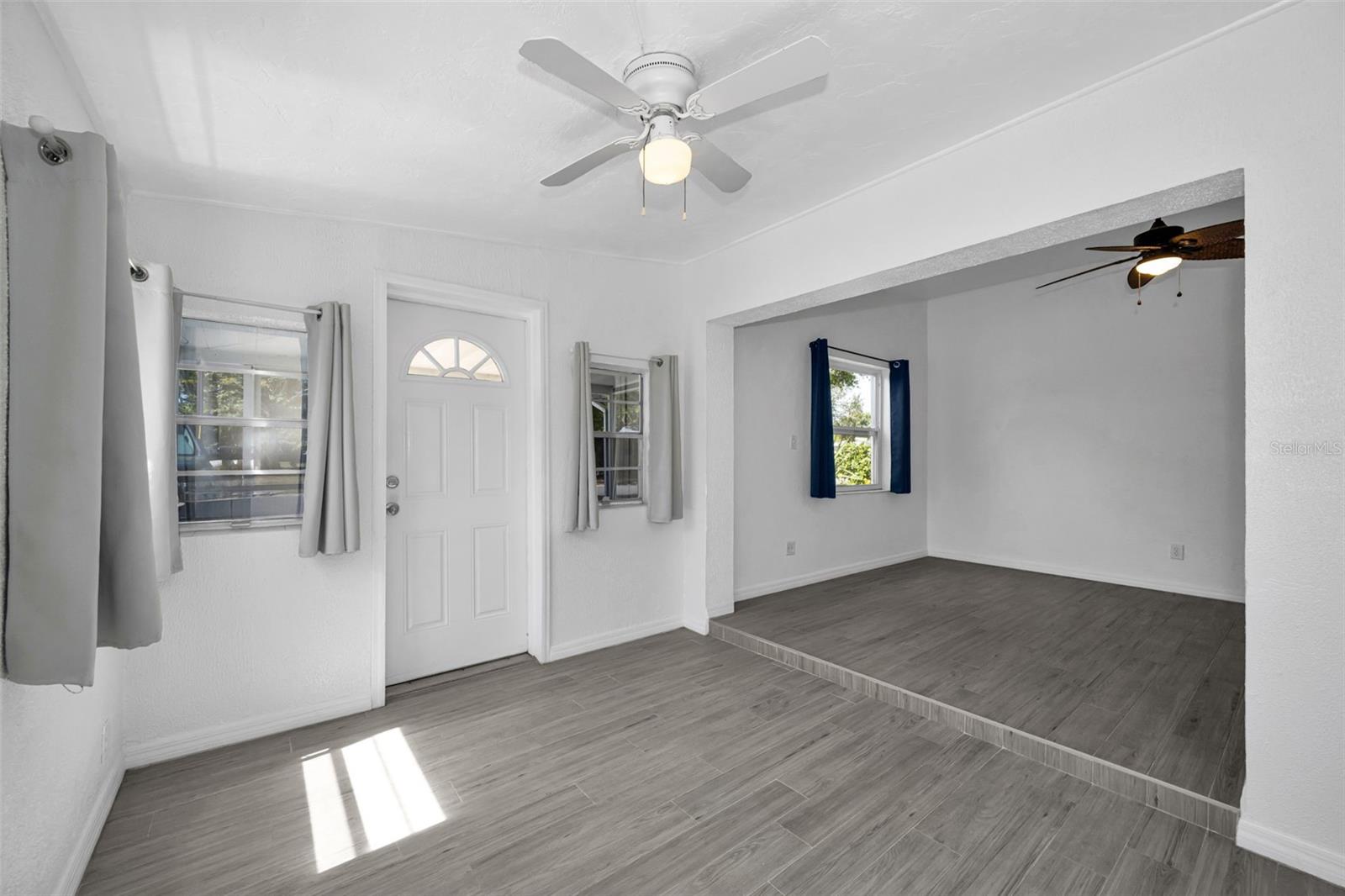 Listing photo id 6 for 5901 10th Street N