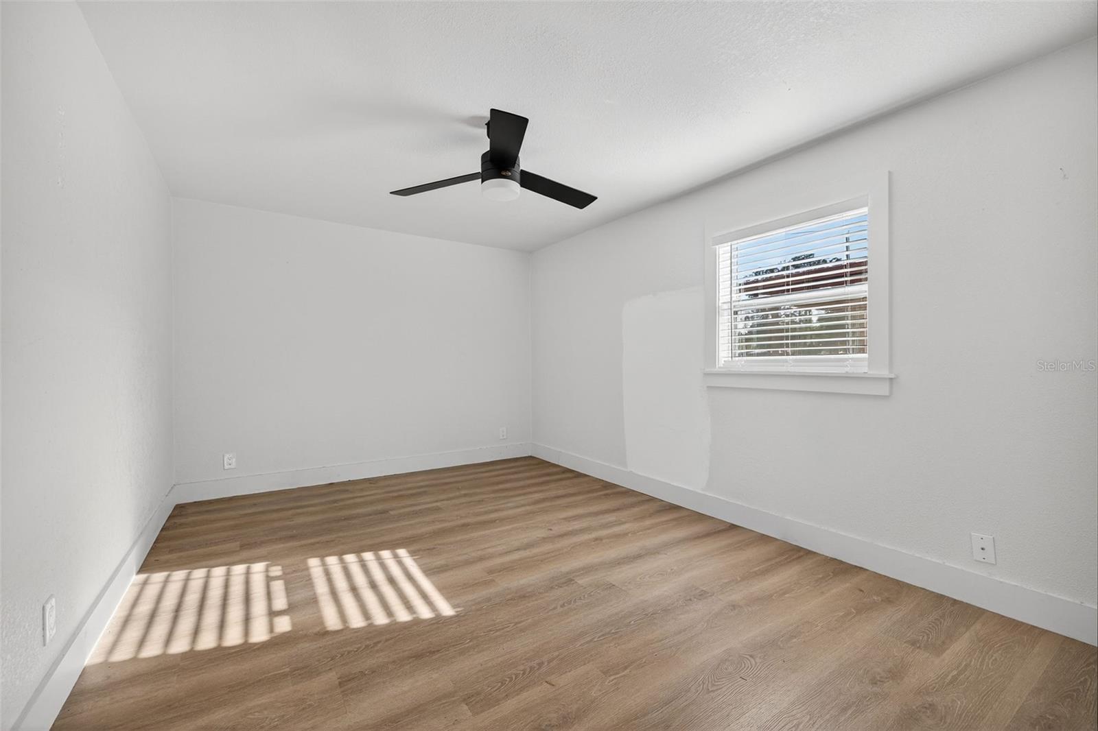 Image 18 of 30 For 4618 Pearl Avenue