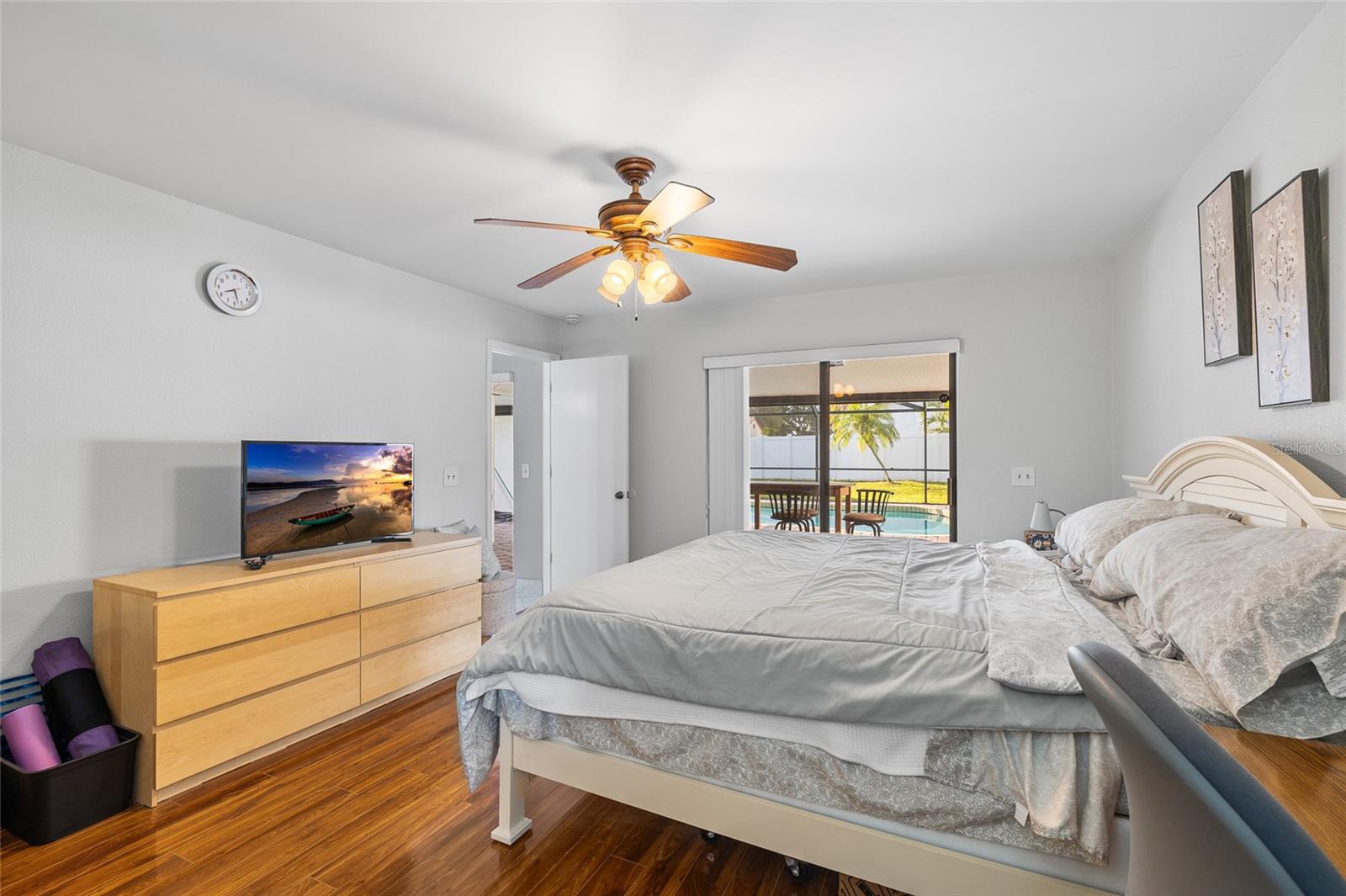 Image 16 of 34 For 6713 Leeward Isle Way