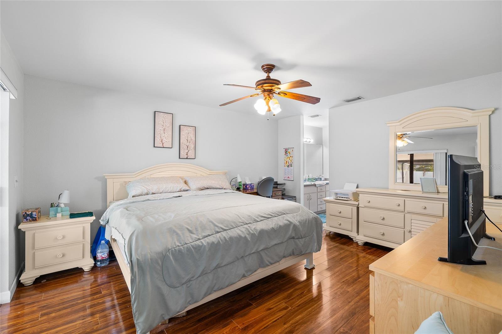 Image 17 of 34 For 6713 Leeward Isle Way