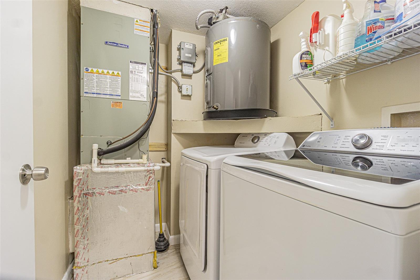 Image 19 of 27 For 11201 122nd Avenue 197