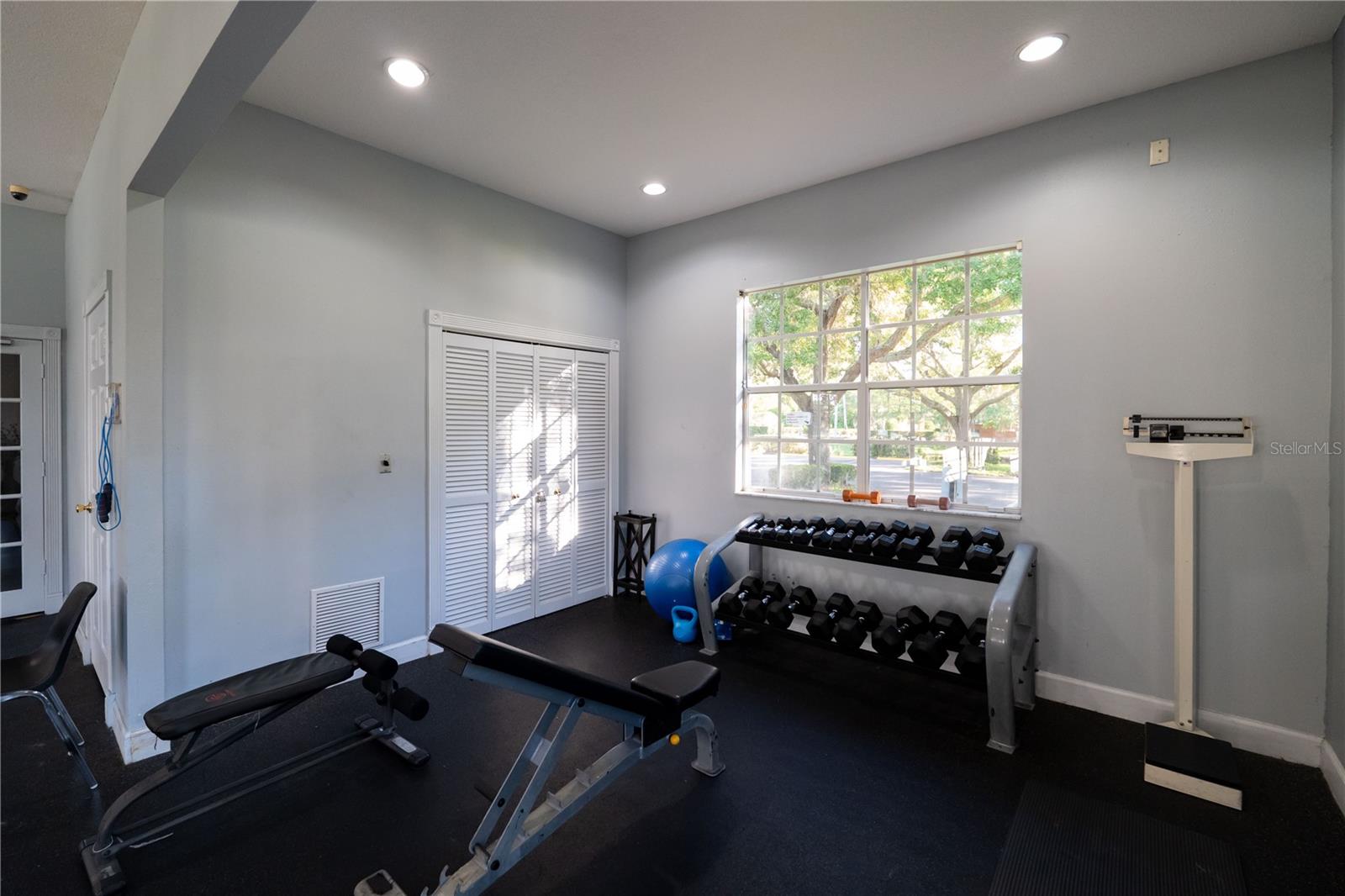 Image 33 of 38 For 9412 Lake Chase Island Way 9412