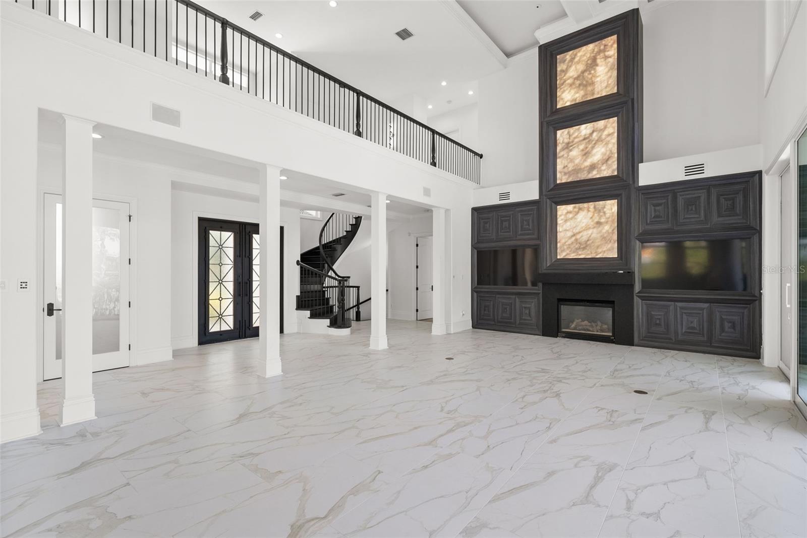 Image 18 of 100 For 8609 Dolce Vita Lane