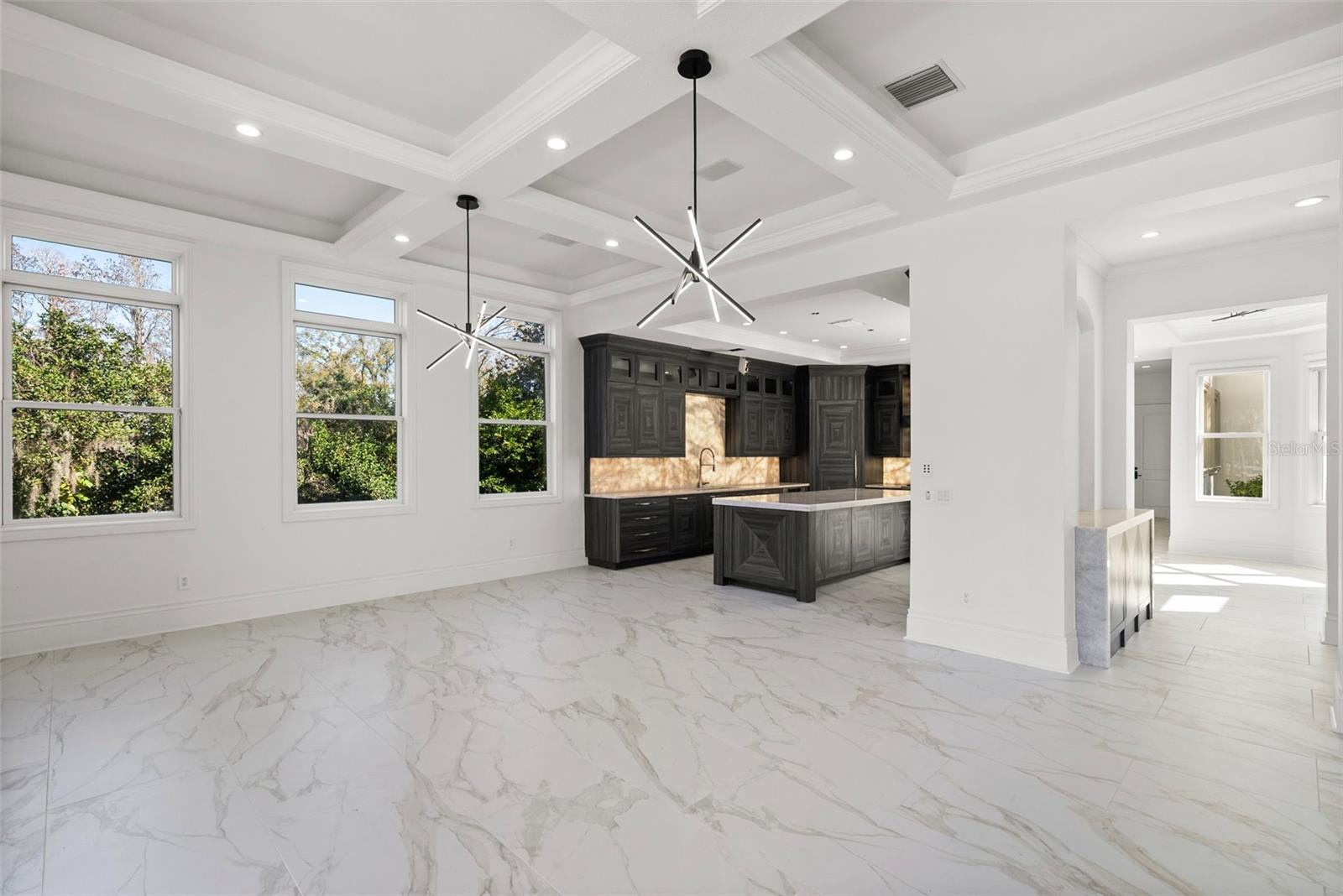 Image 19 of 100 For 8609 Dolce Vita Lane