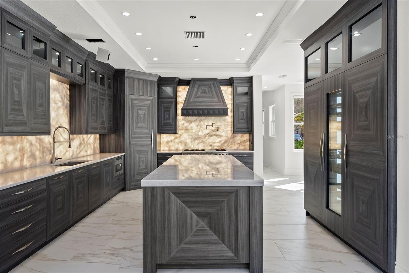 Image 21 of 100 For 8609 Dolce Vita Lane