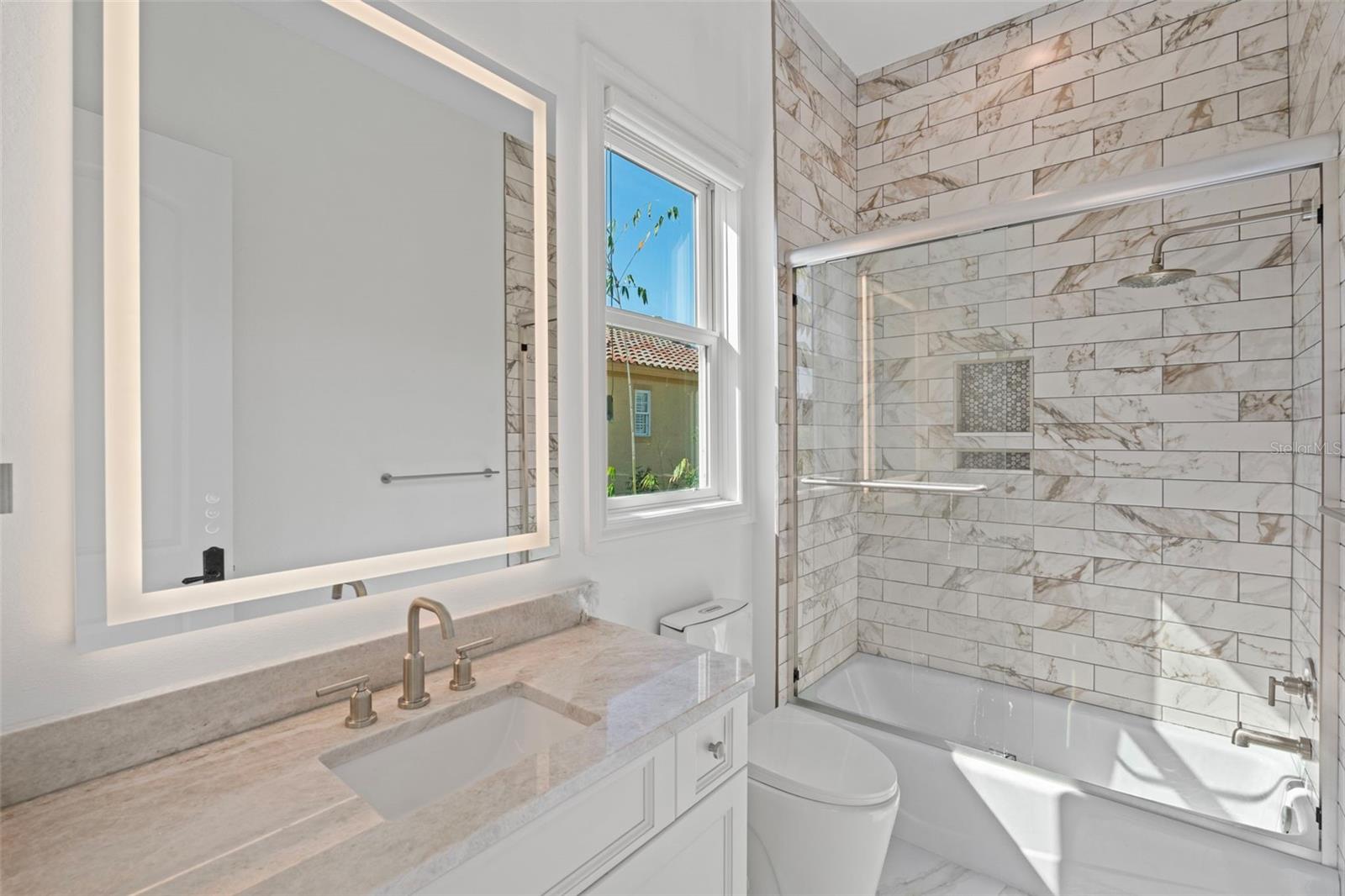 Image 45 of 100 For 8609 Dolce Vita Lane