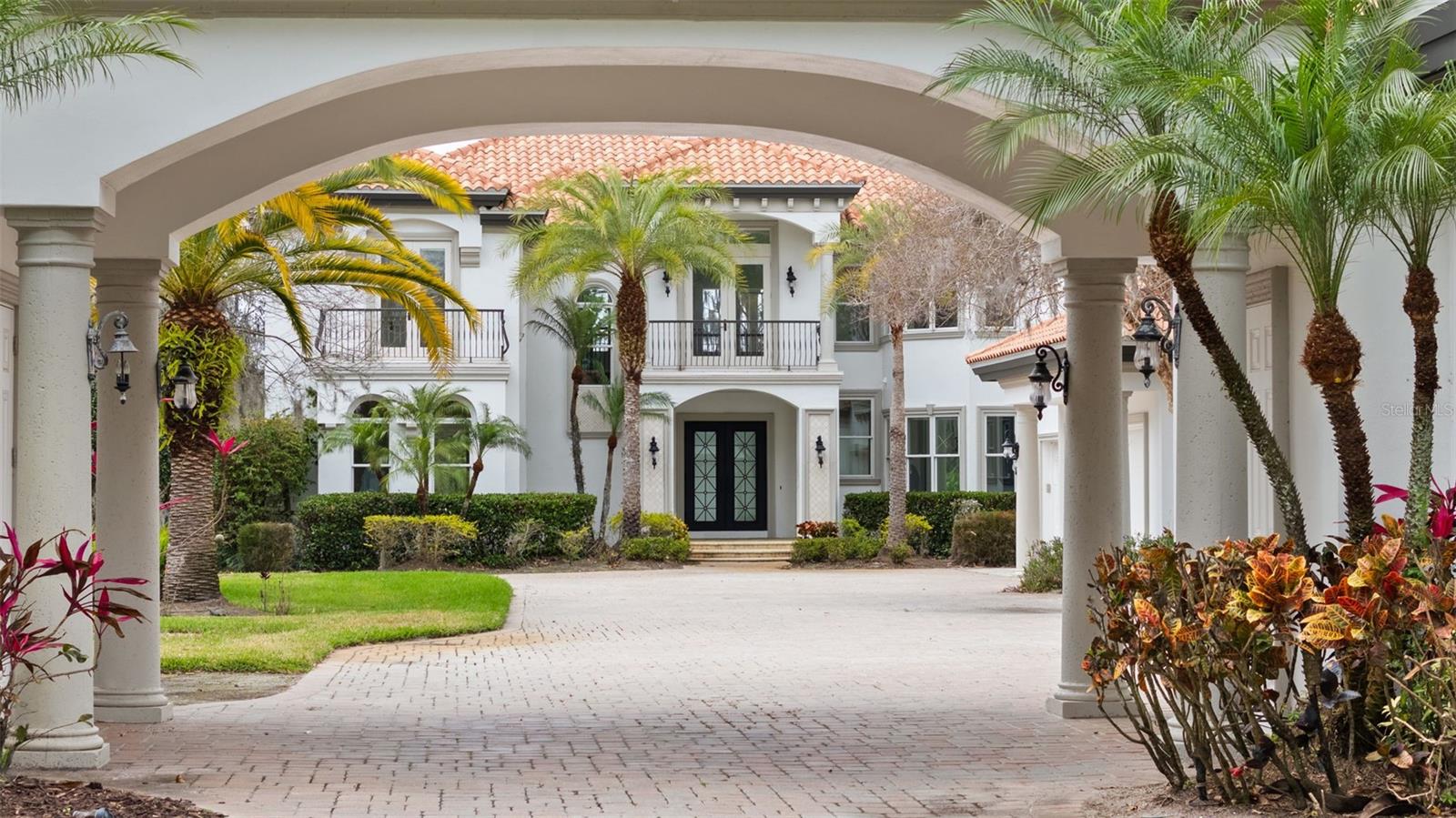 Image 6 of 100 For 8609 Dolce Vita Lane