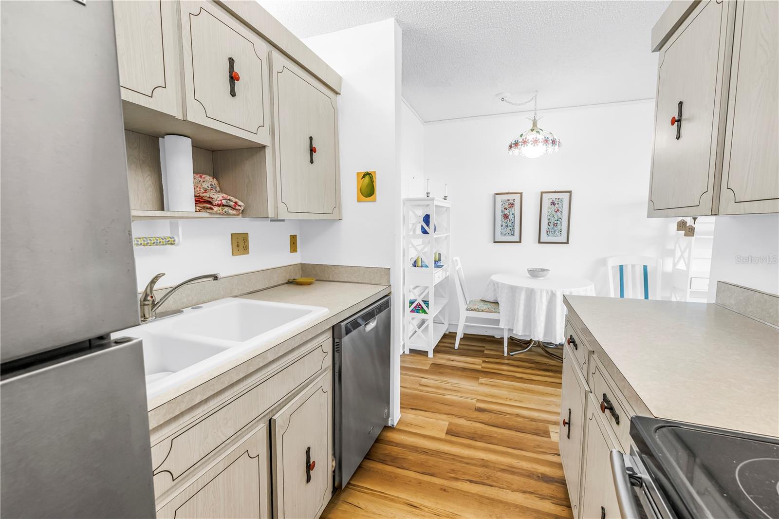 Image 14 of 30 For 7401 Bay Island Drive S 328