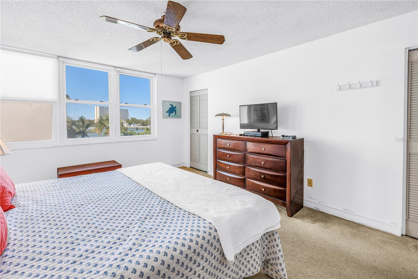 Image 18 of 30 For 7401 Bay Island Drive S 328