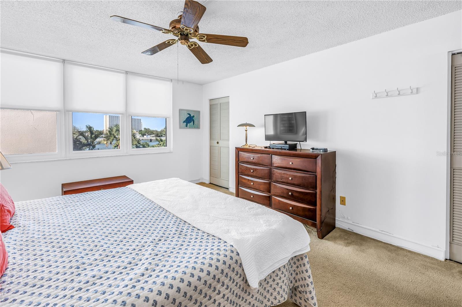 Image 19 of 30 For 7401 Bay Island Drive S 328