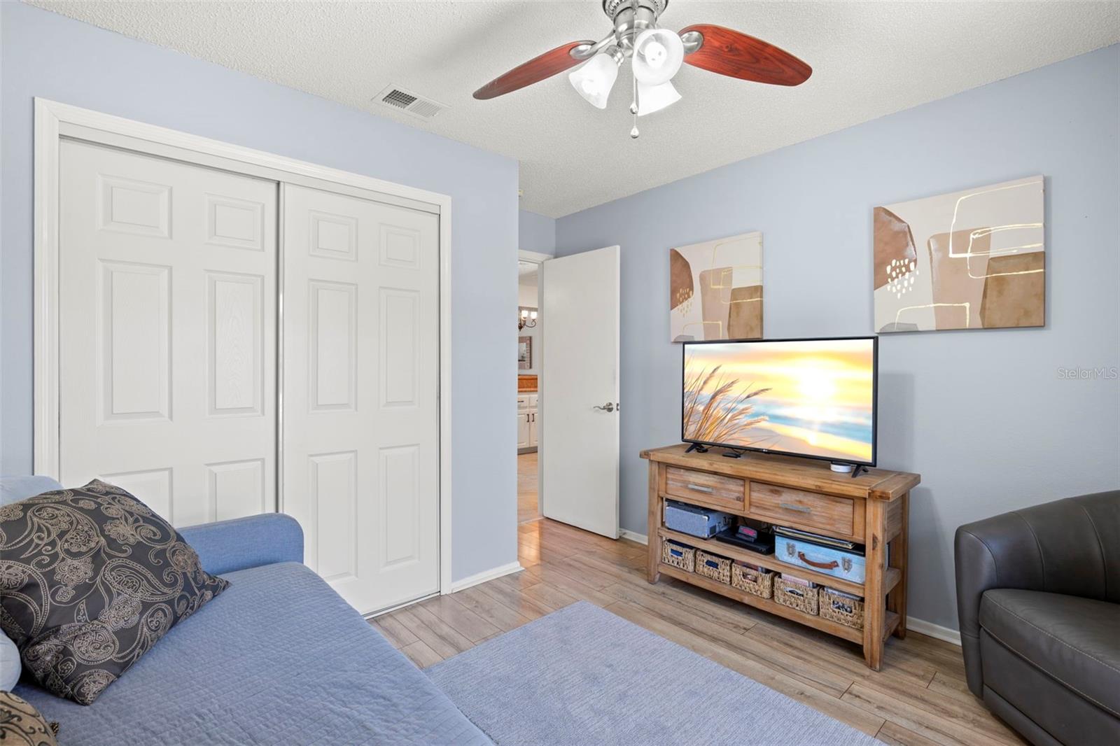 Image 19 of 32 For 2020 Dover Court