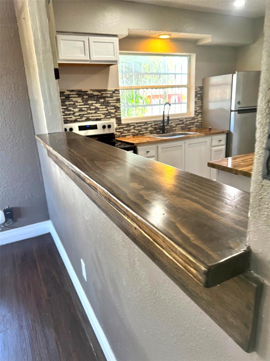 Image 14 of 50 For 505 Columbus Drive