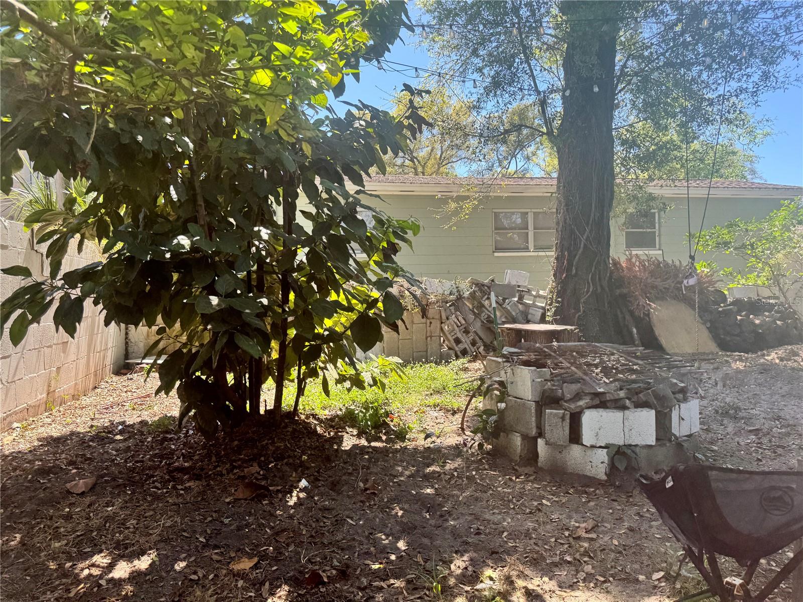 Image 37 of 50 For 505 Columbus Drive