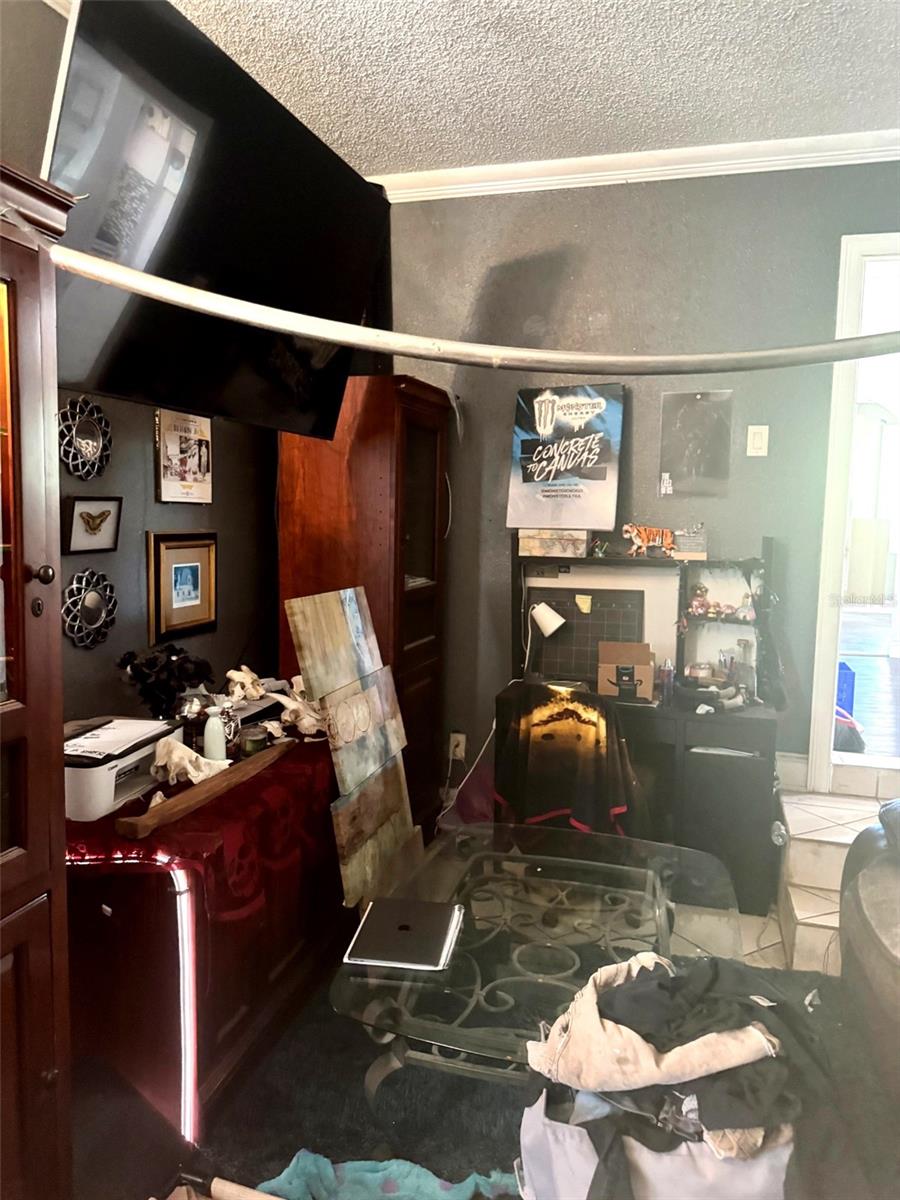 Image 42 of 50 For 505 Columbus Drive