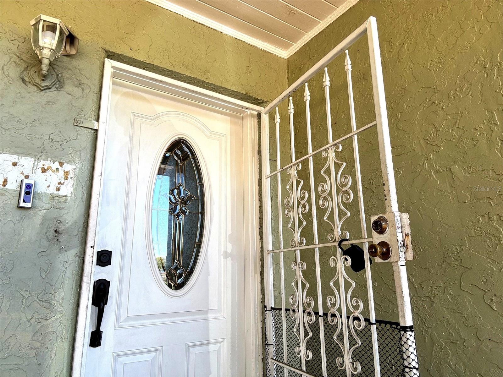 Image 5 of 50 For 505 Columbus Drive